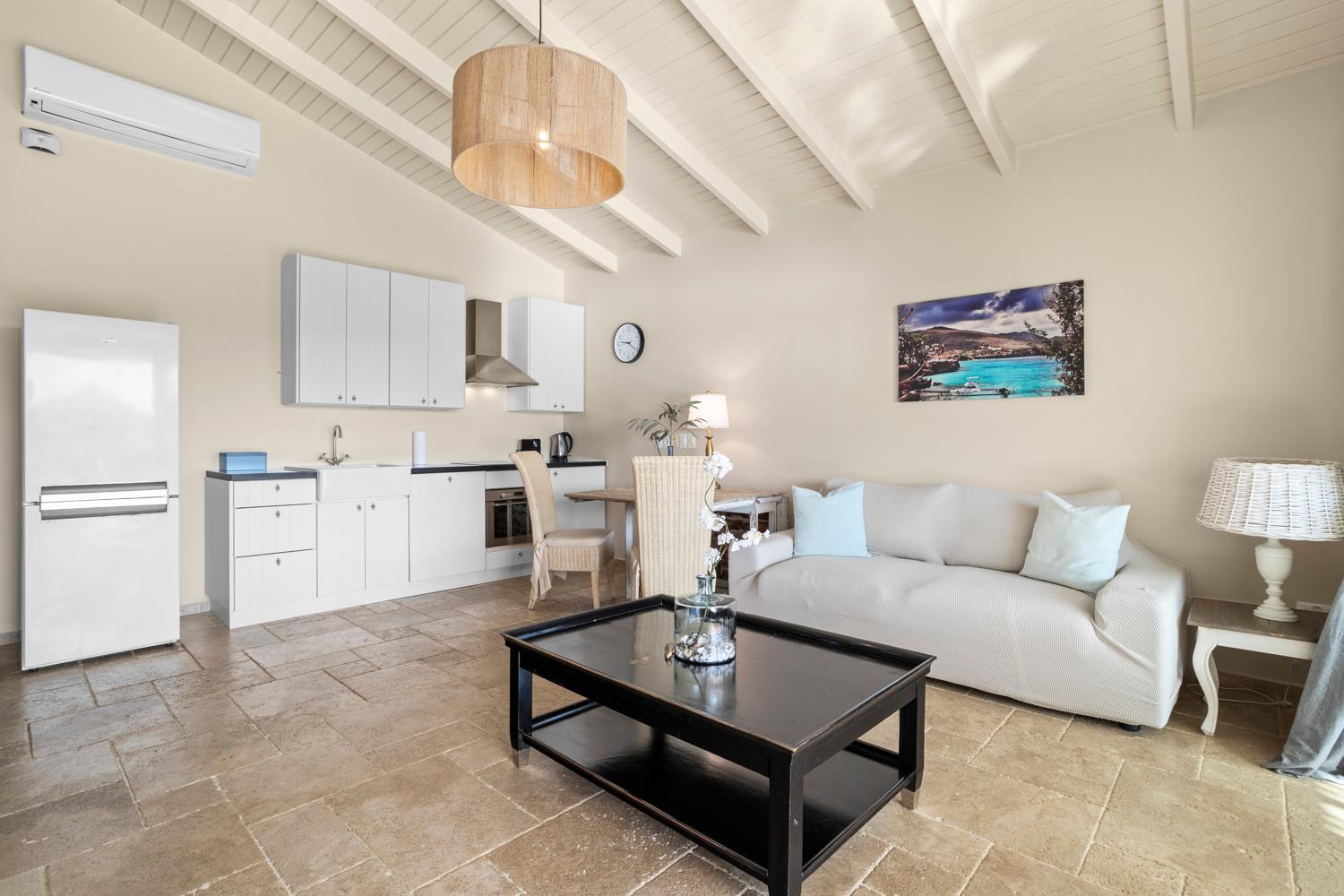 Apartment with Terrace photo 3