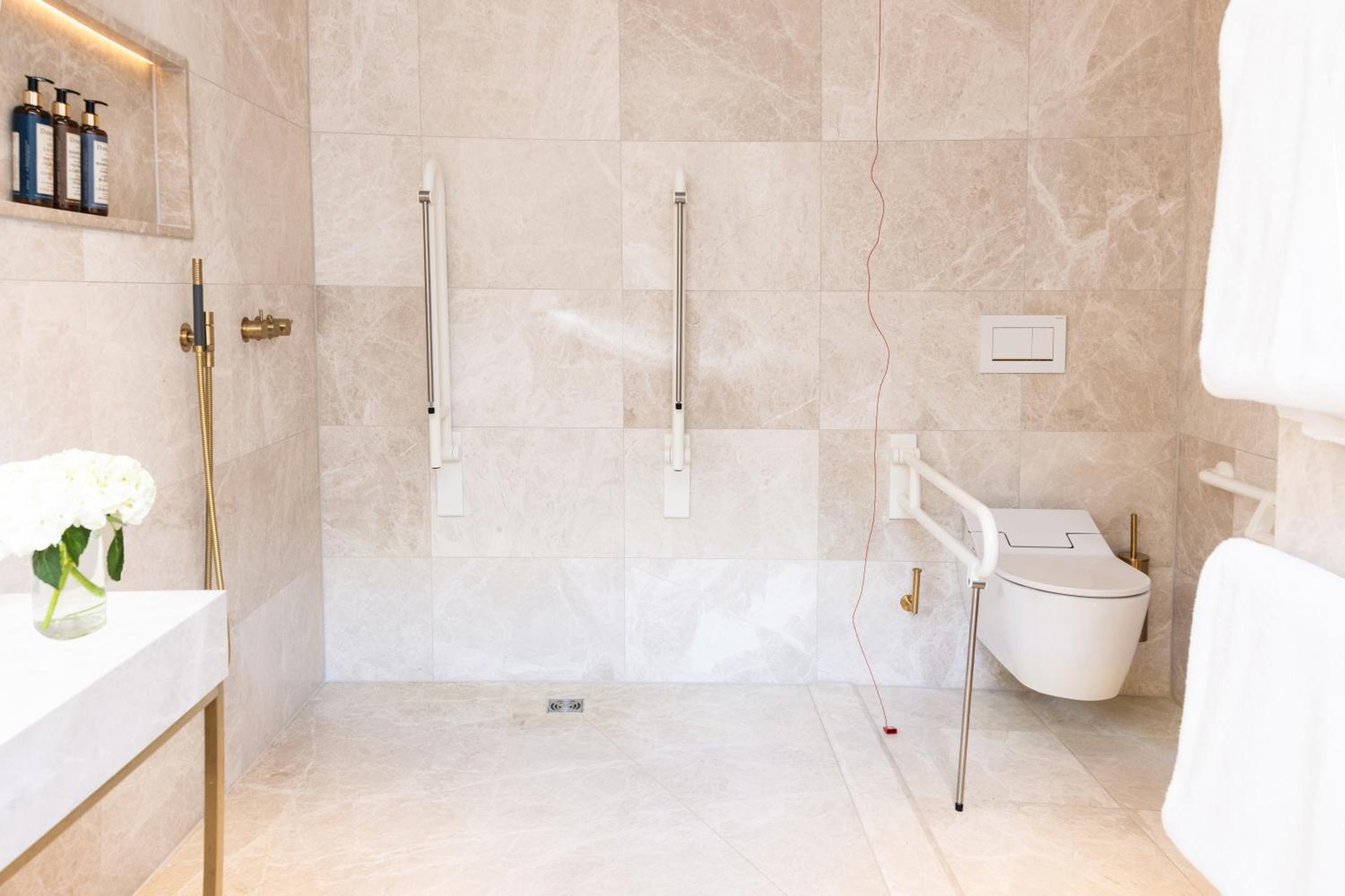 Double Room - Disability Access thumbnail 5