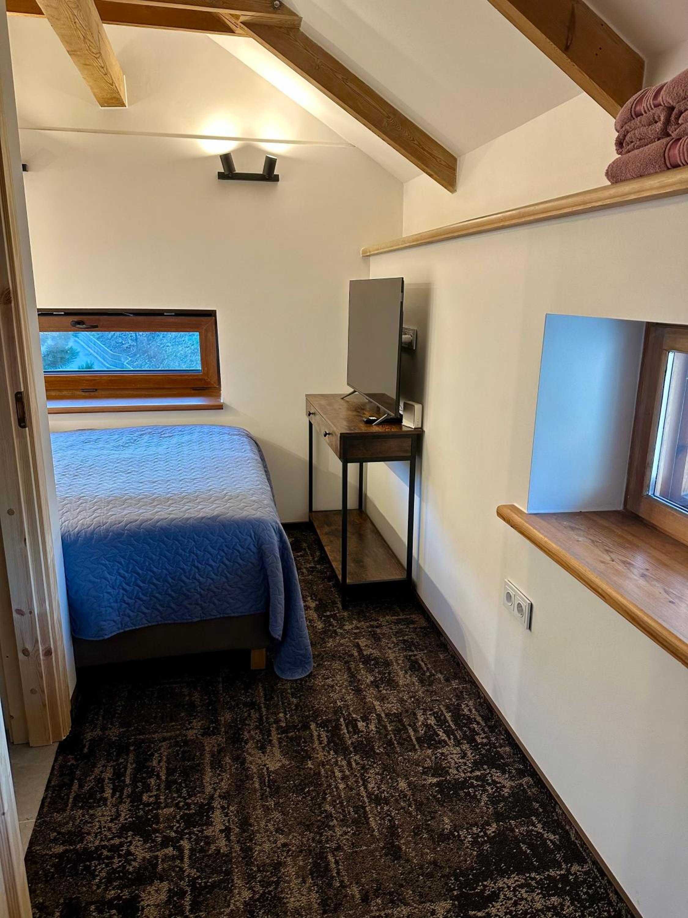 Tiny Double Room photo 2