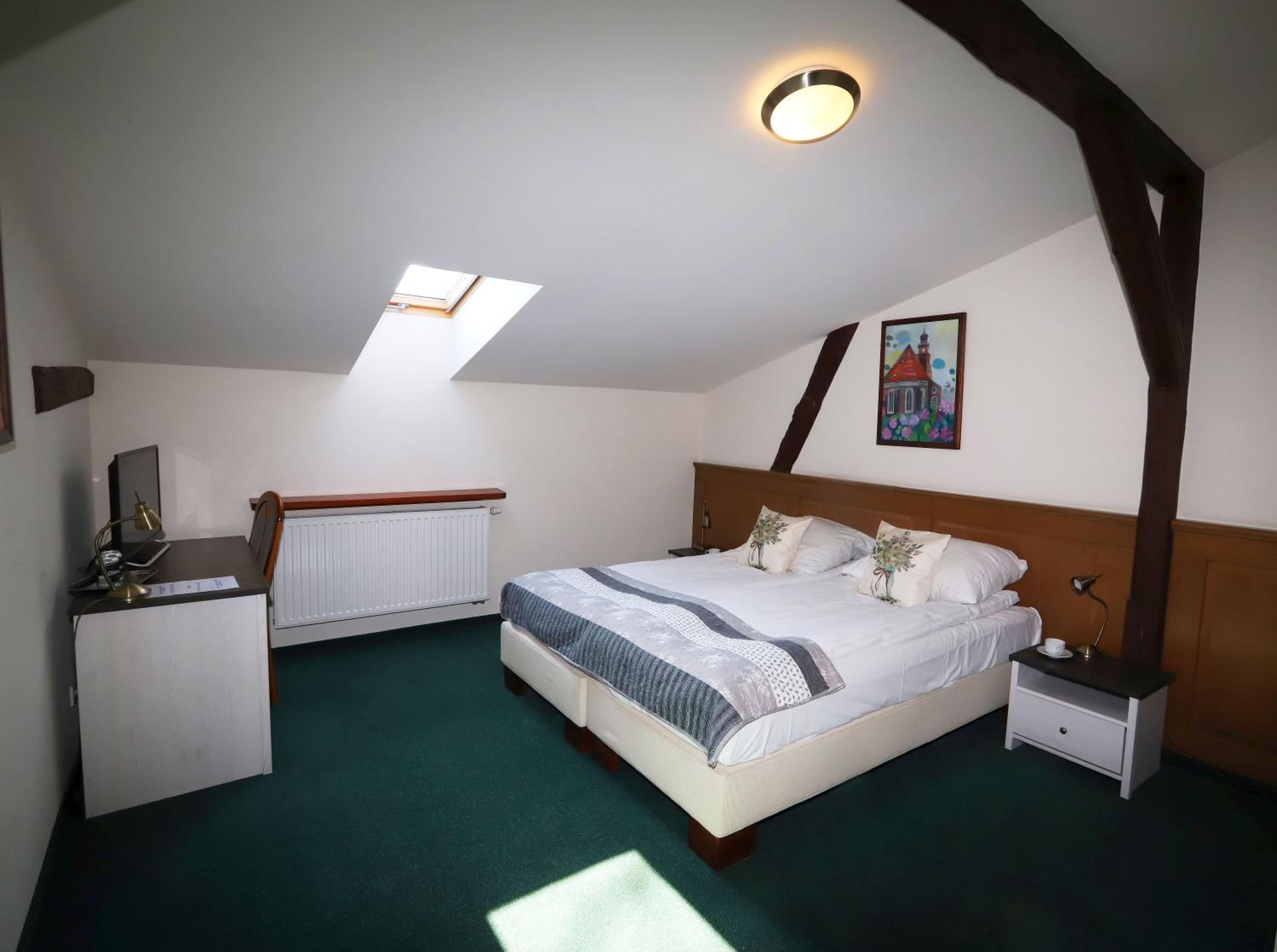 Economy Double Room - Photo 4