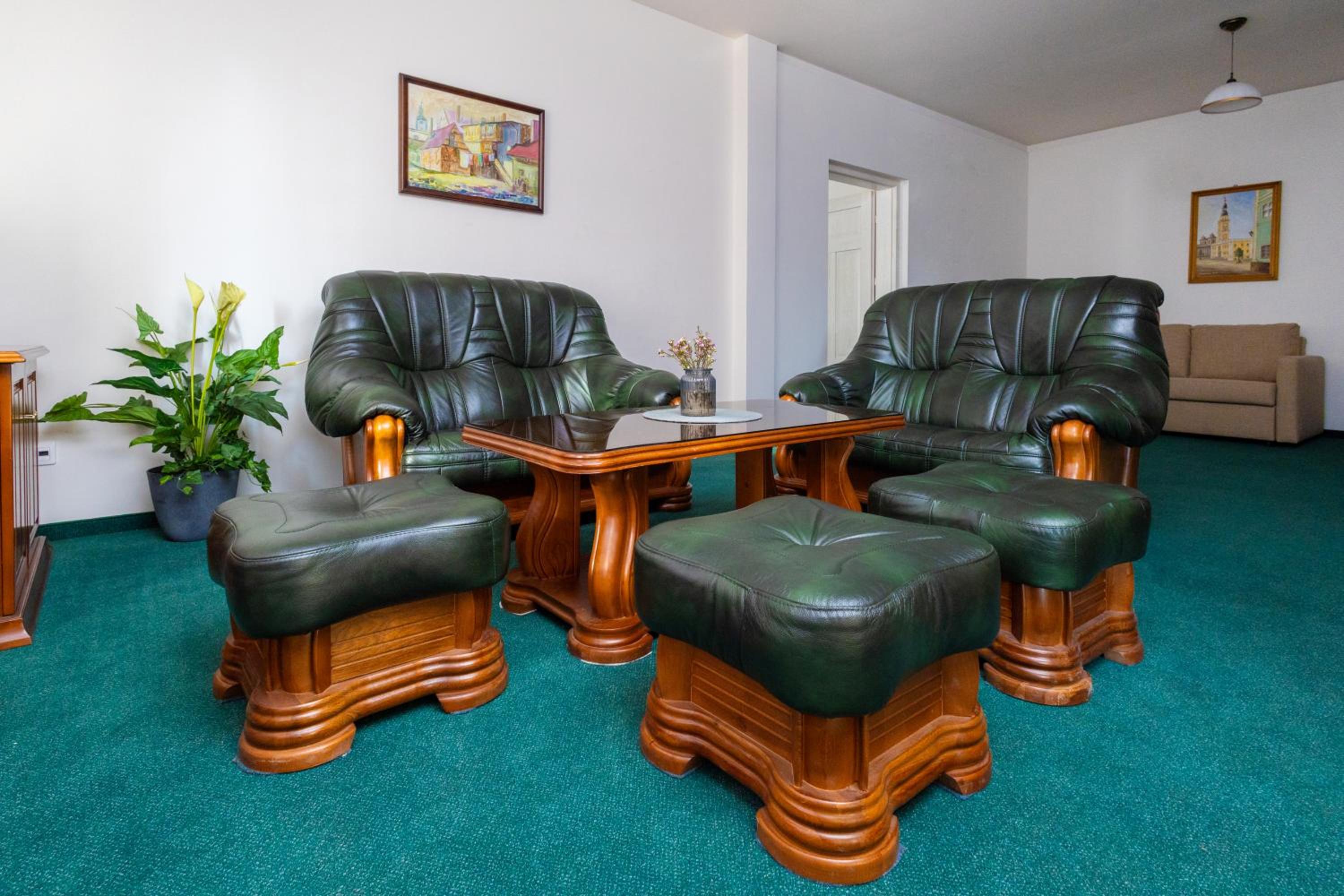 Economy Triple Room - Photo 4