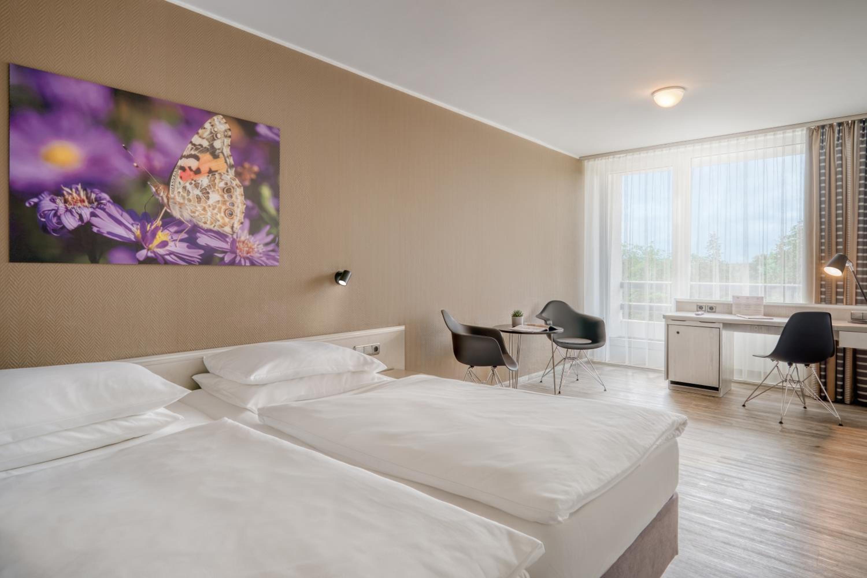 Standard Queen Room - Photo 1