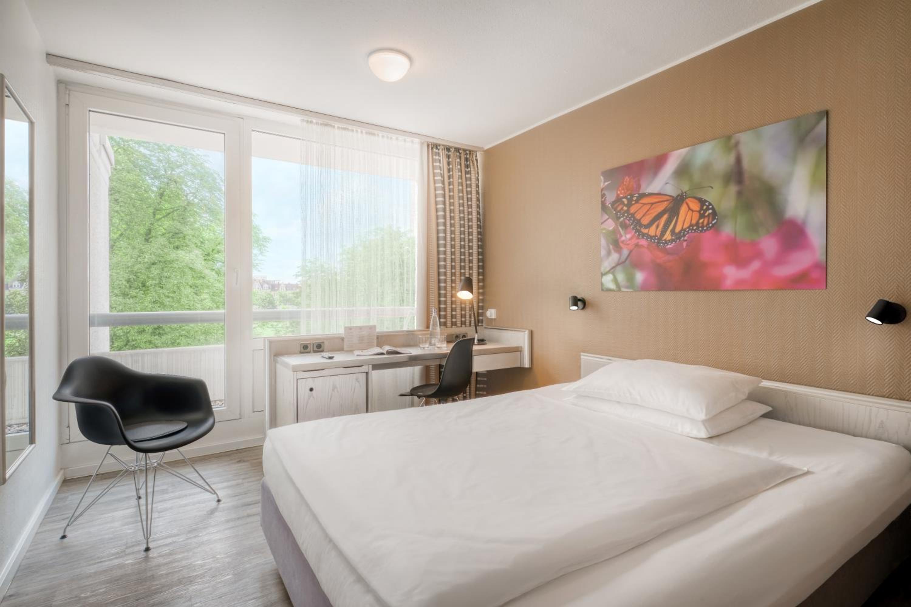 Standard Queen Room - Photo 3