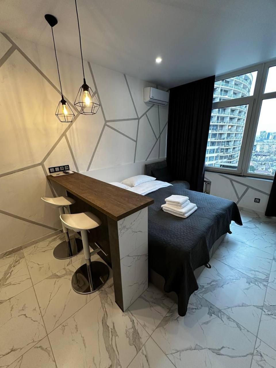Apartment with City View photo 3