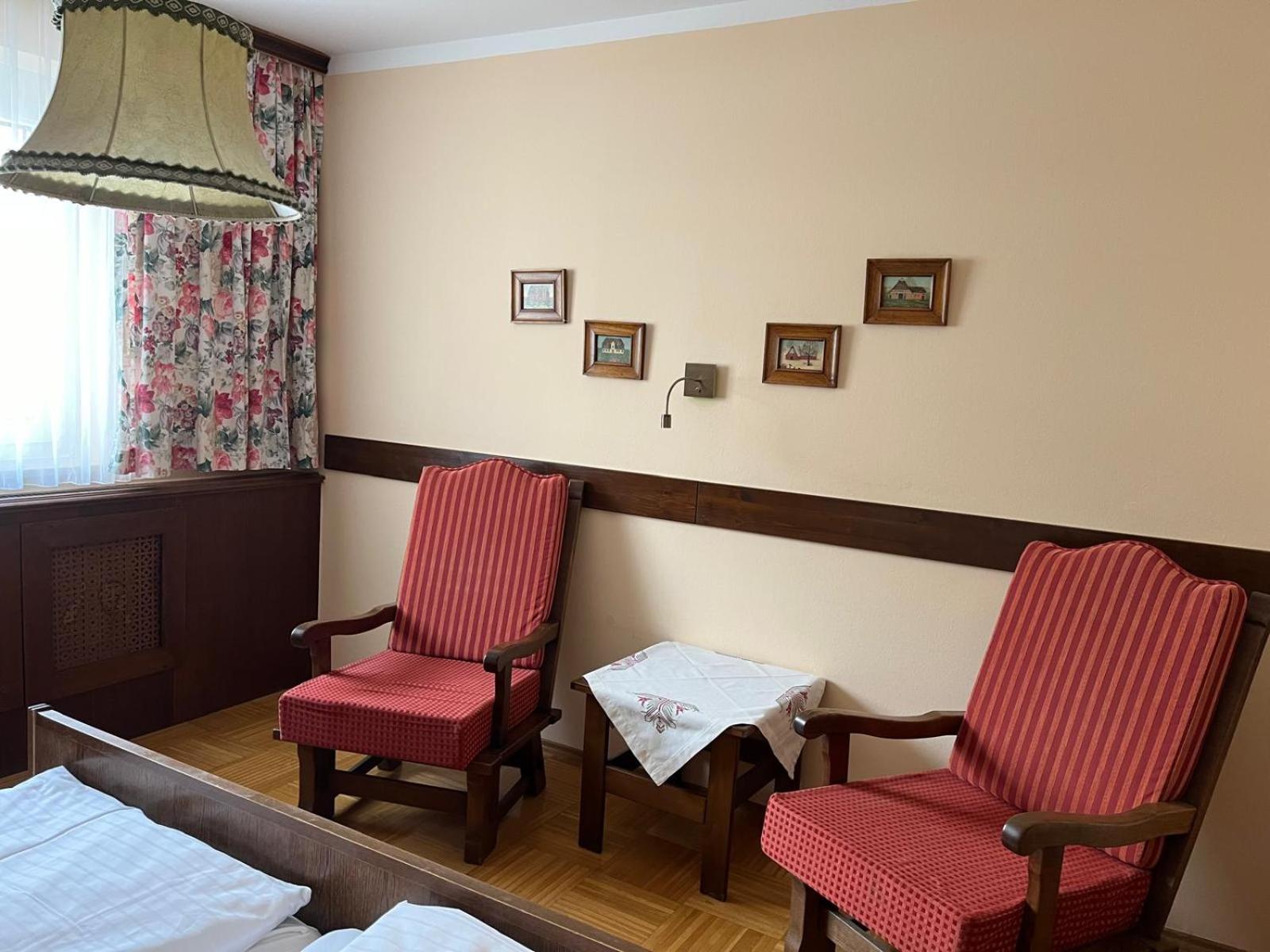 Budget Double Room photo 2