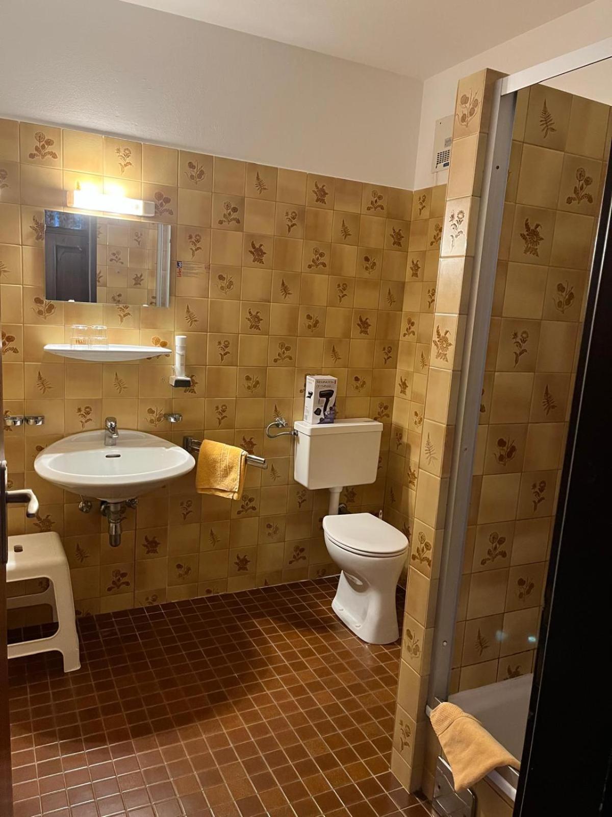 Budget Double Room photo 1