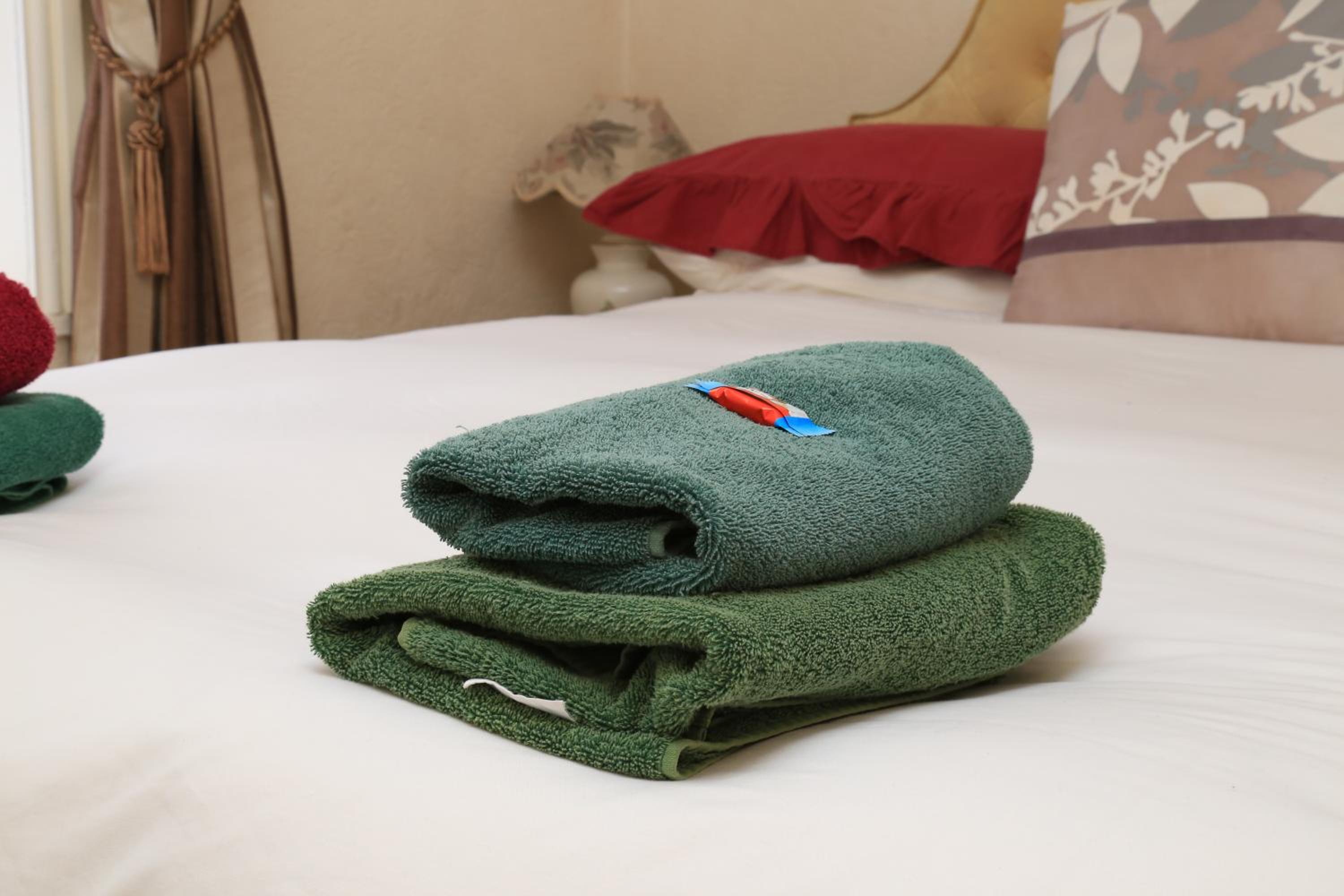 Deluxe Double Room with Shower photo 3
