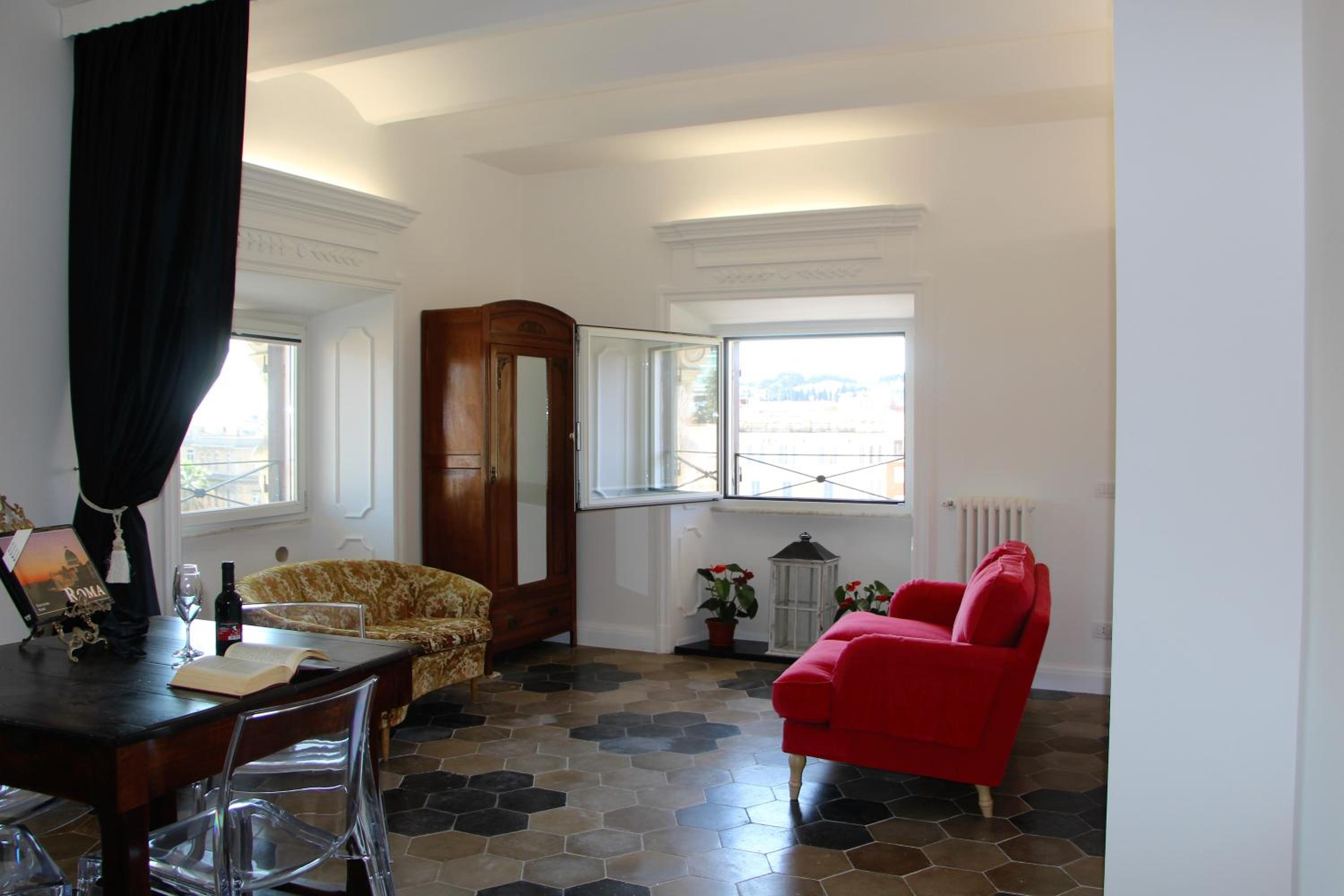 One-Bedroom Apartment