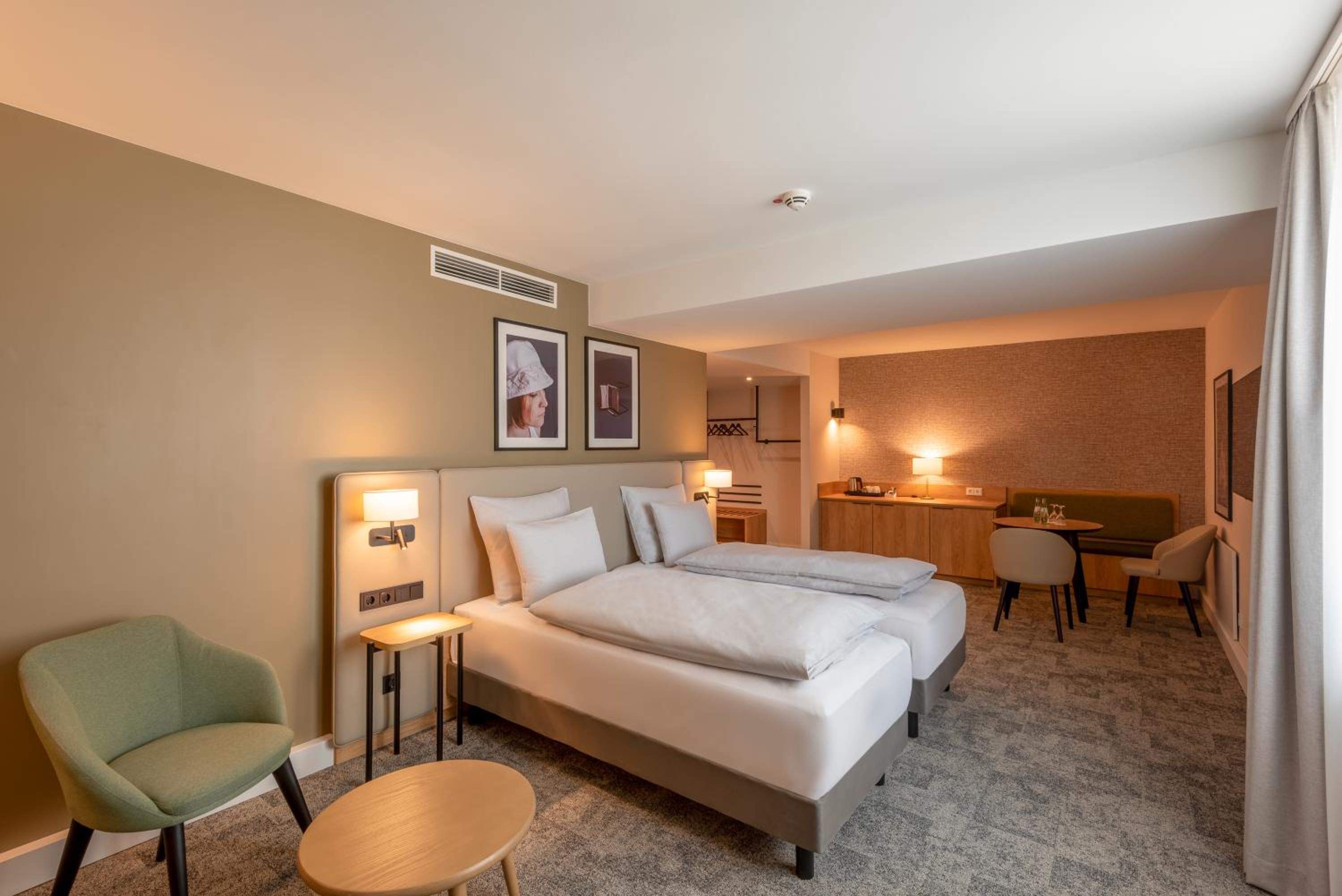 Superior Twin Room - Accessible - Photo 4