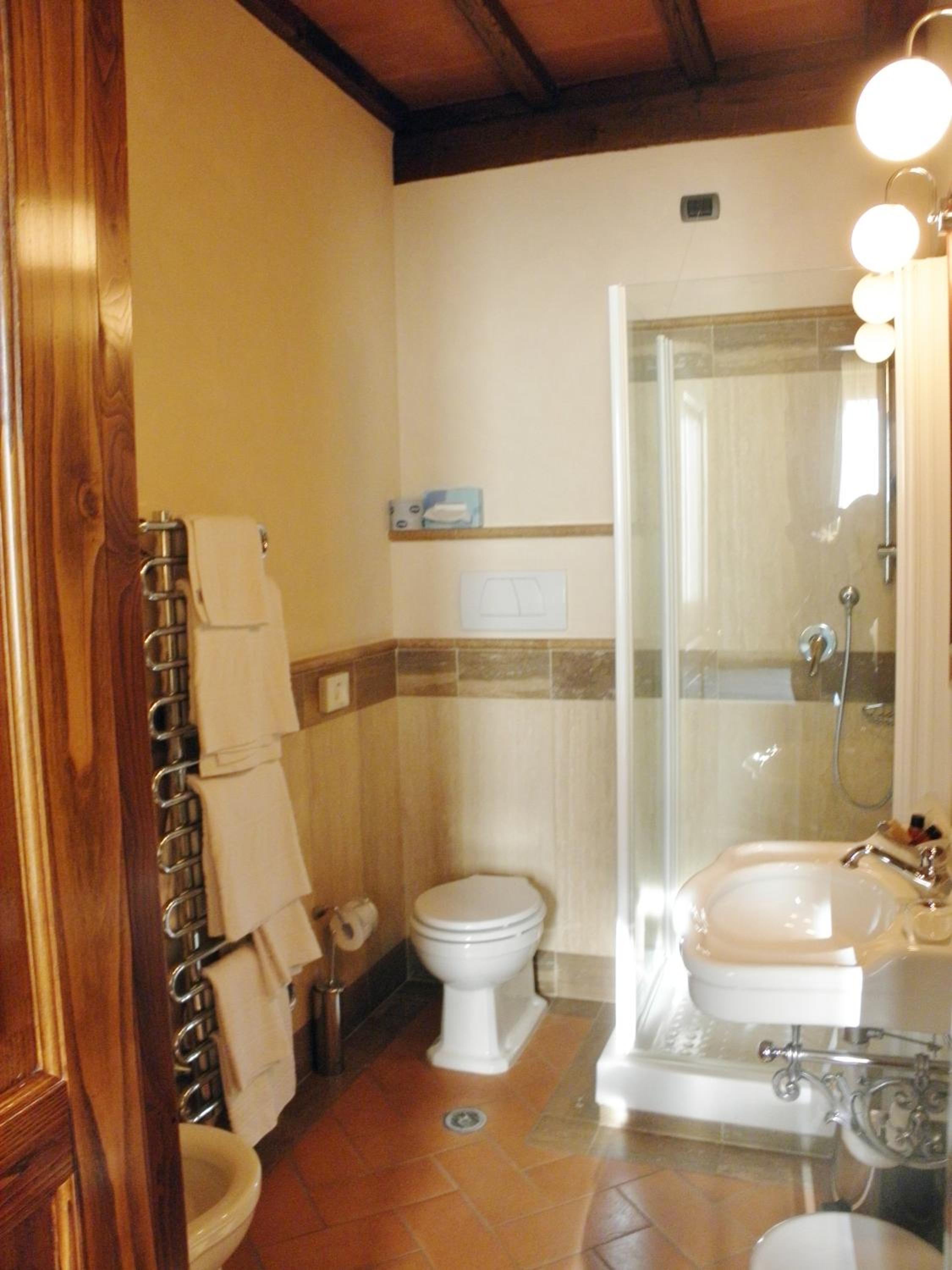 Single Room - Photo 2