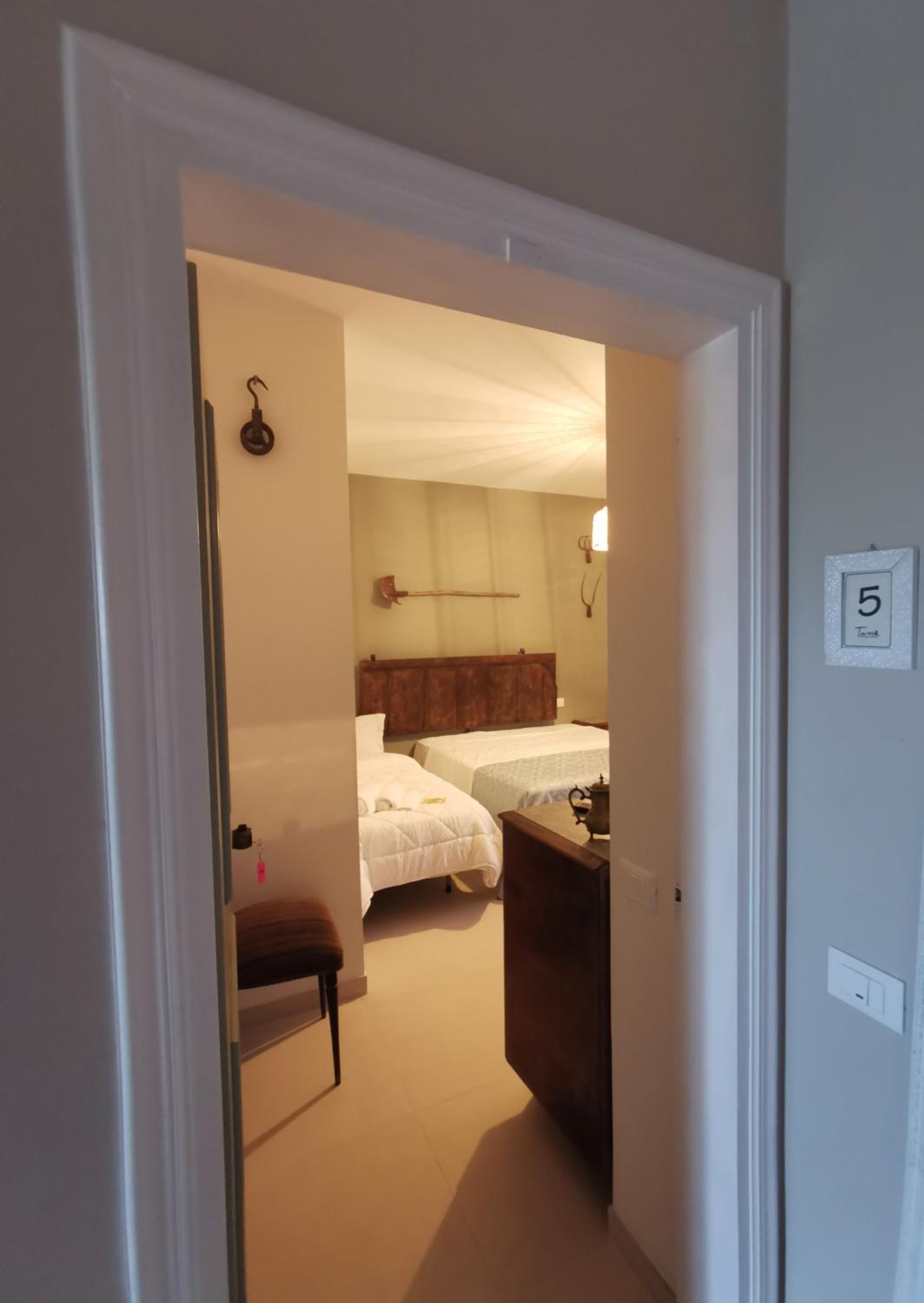 Basic Triple Room