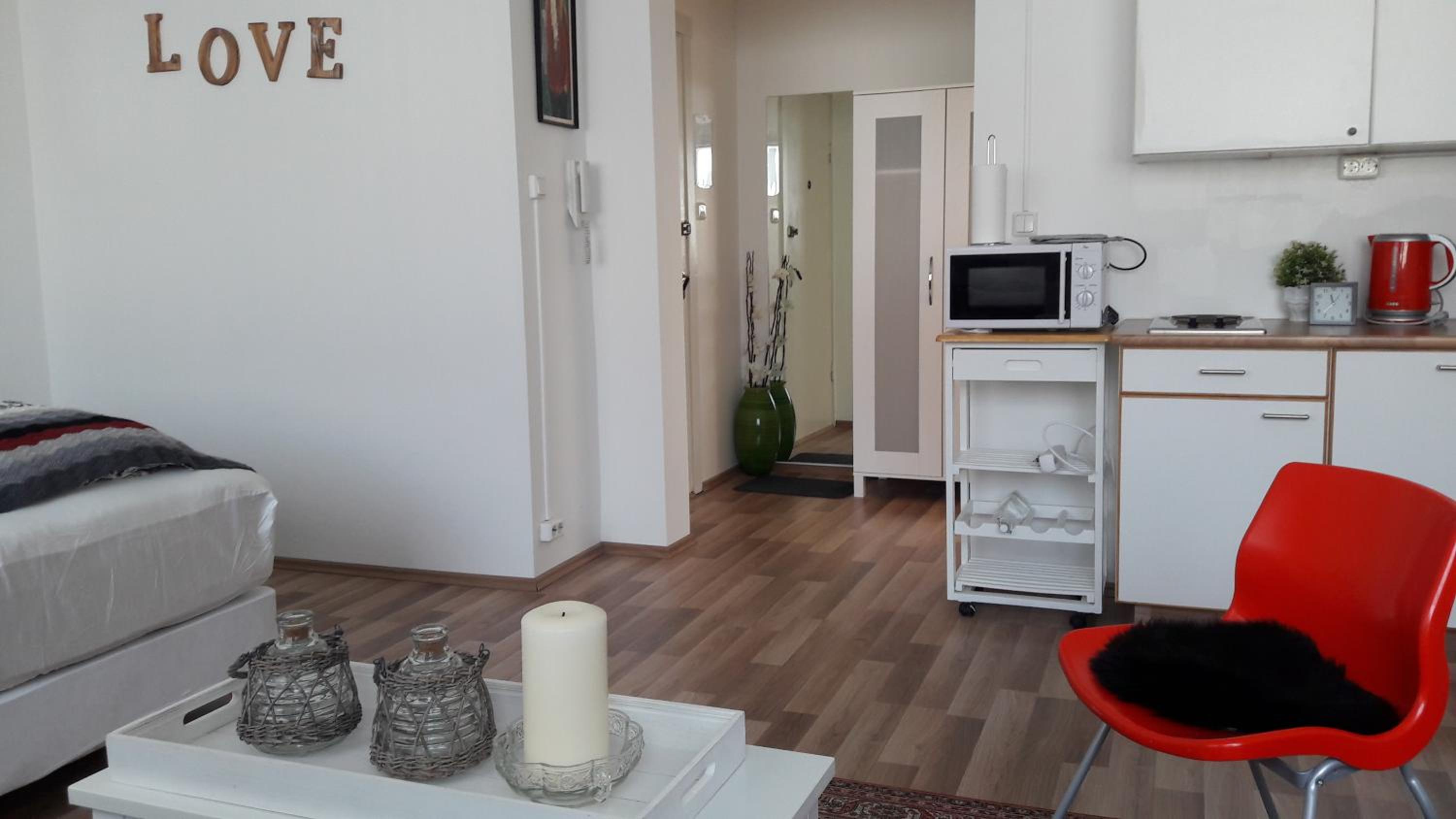 Studio Apartment photo 1