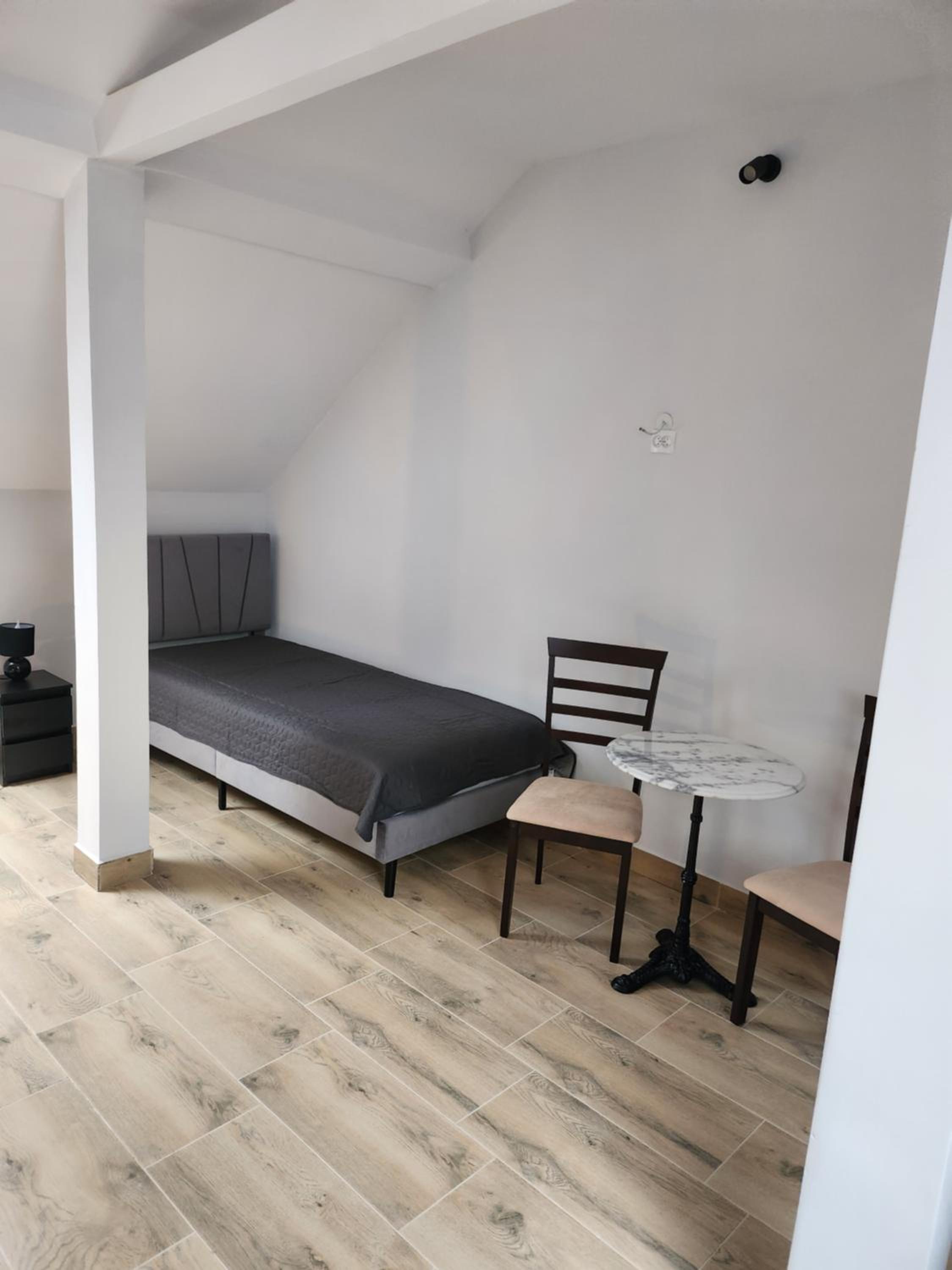Duplex Apartment - Photo 9