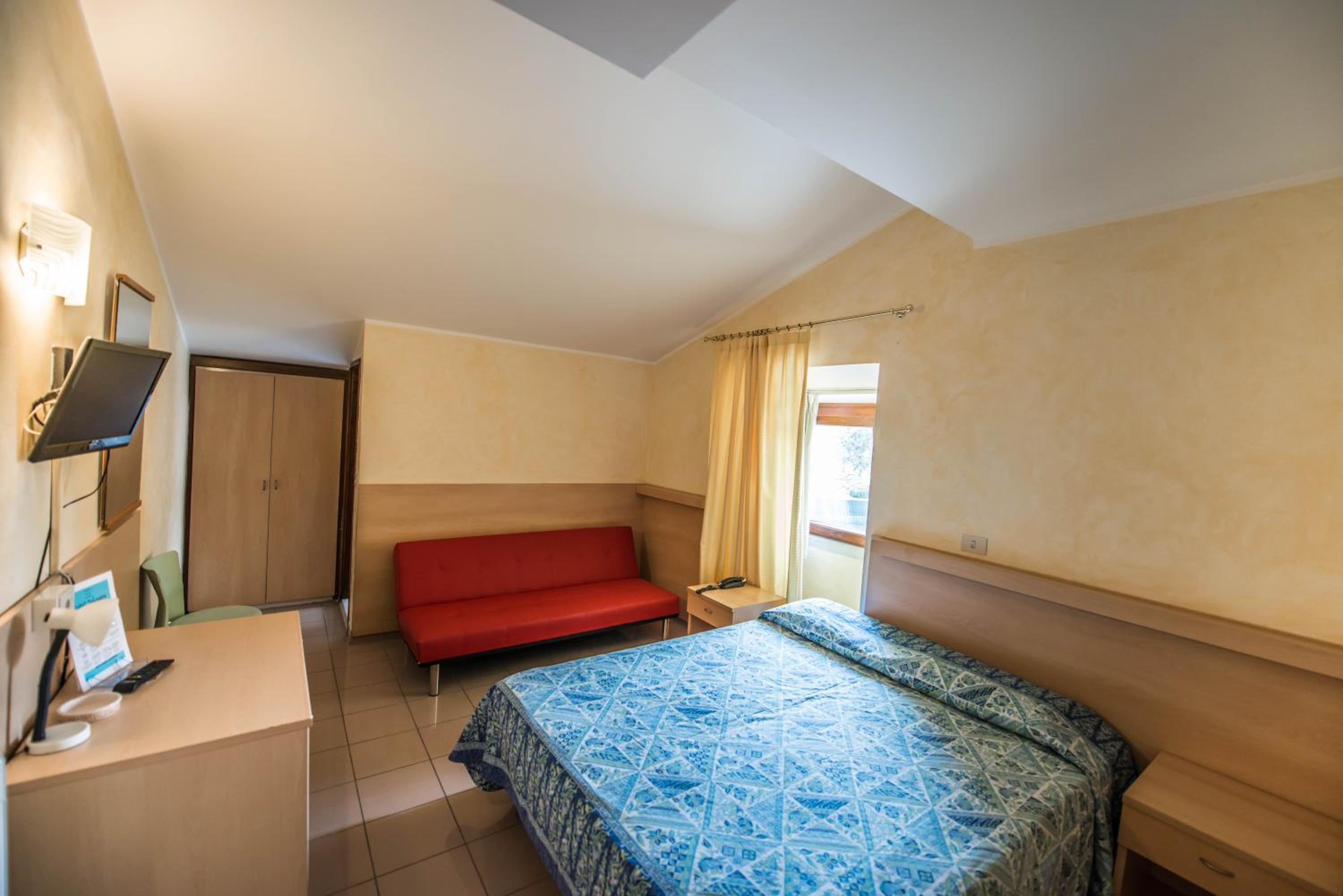 Triple Room - Photo 1