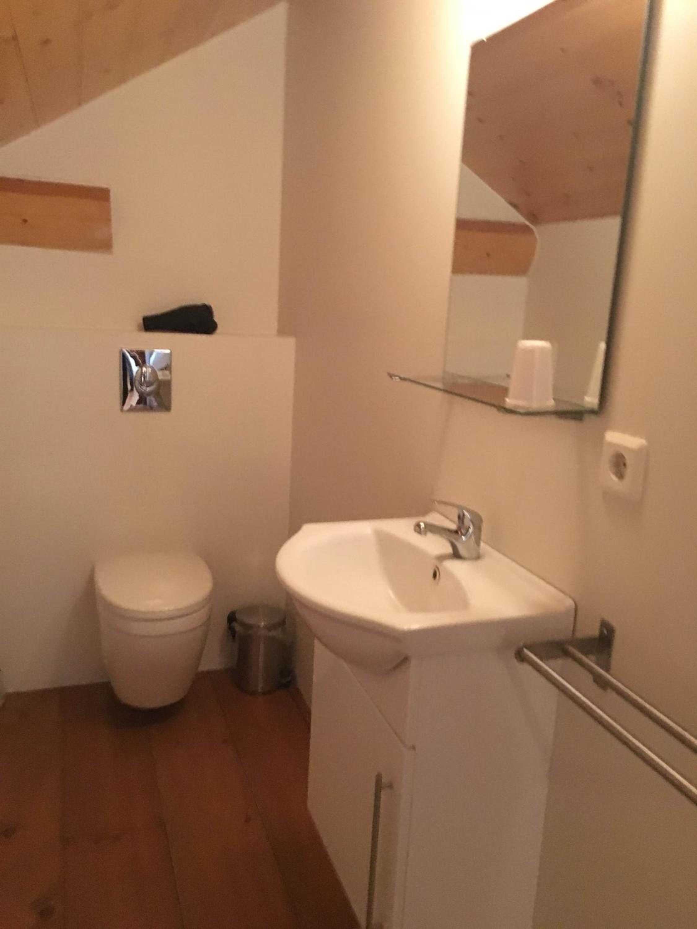 Economy Twin Room with Shared Shower