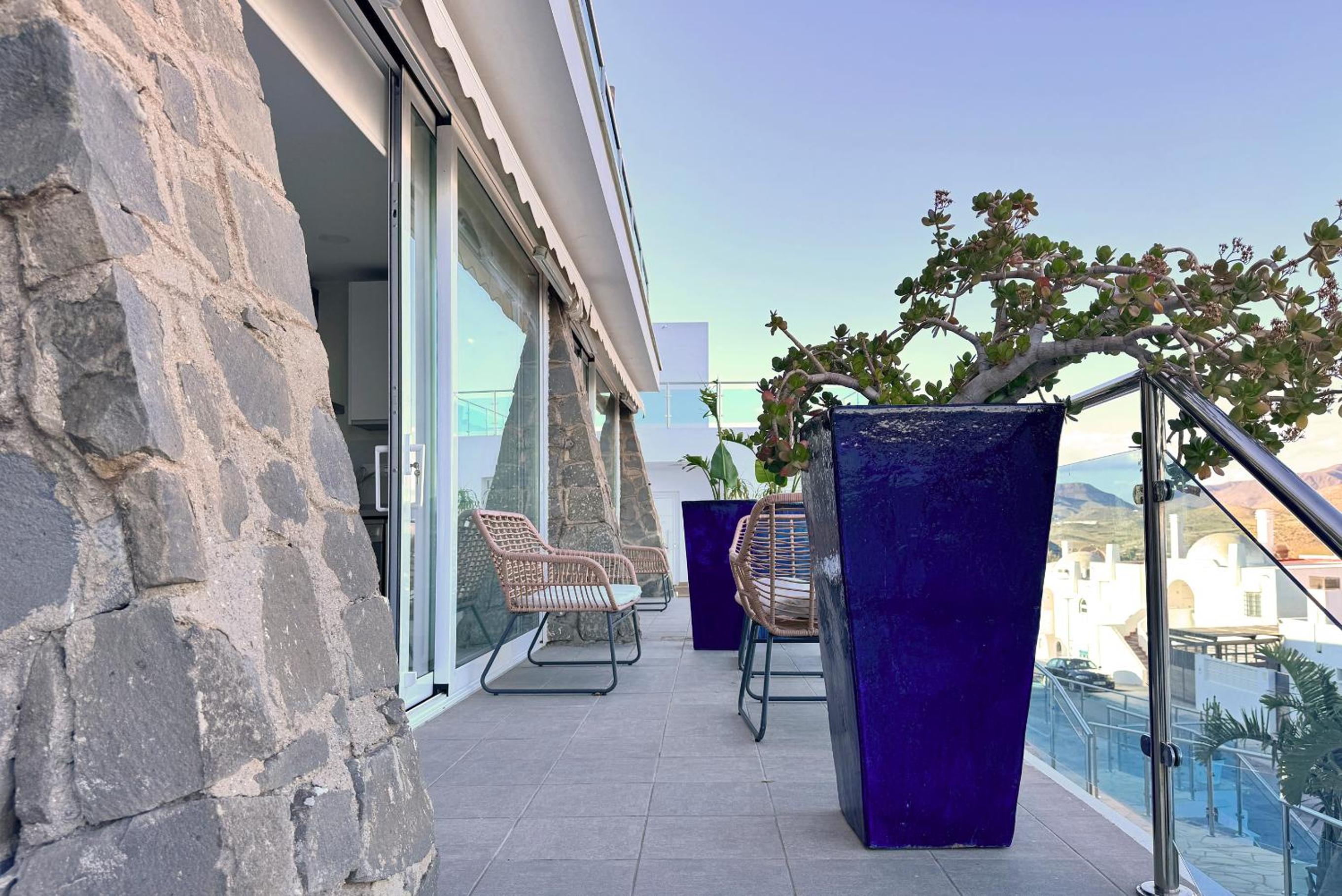 One-Bedroom Apartment with Sea View and Terrace