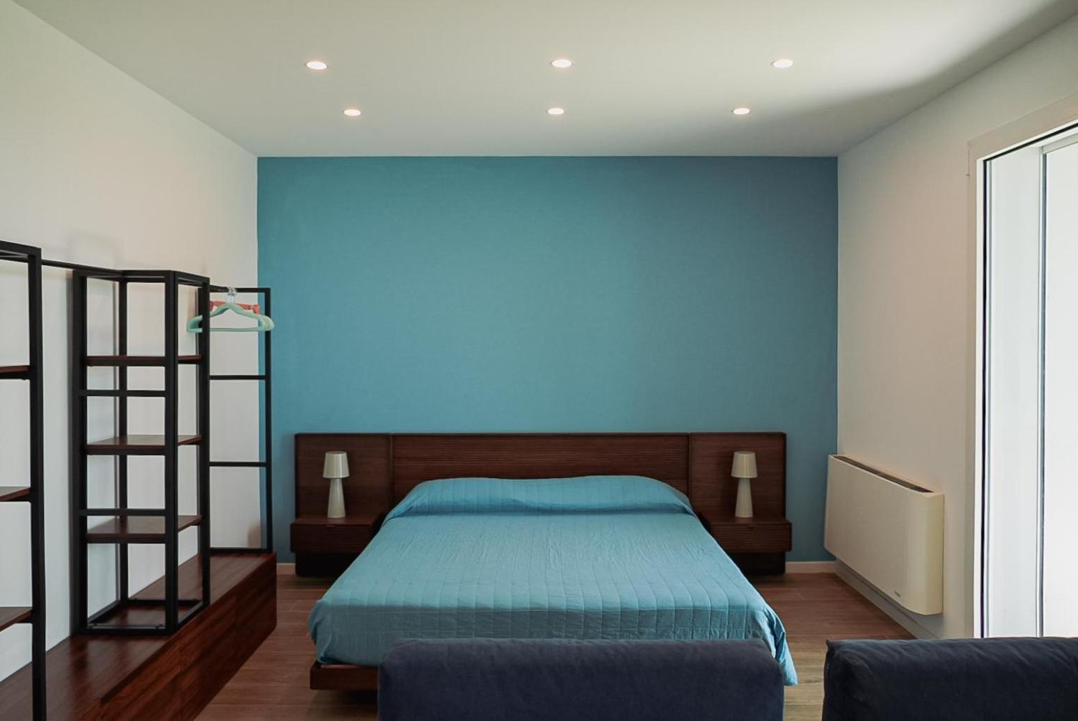 Deluxe One-Bedroom Apartment with Garden View photo 3