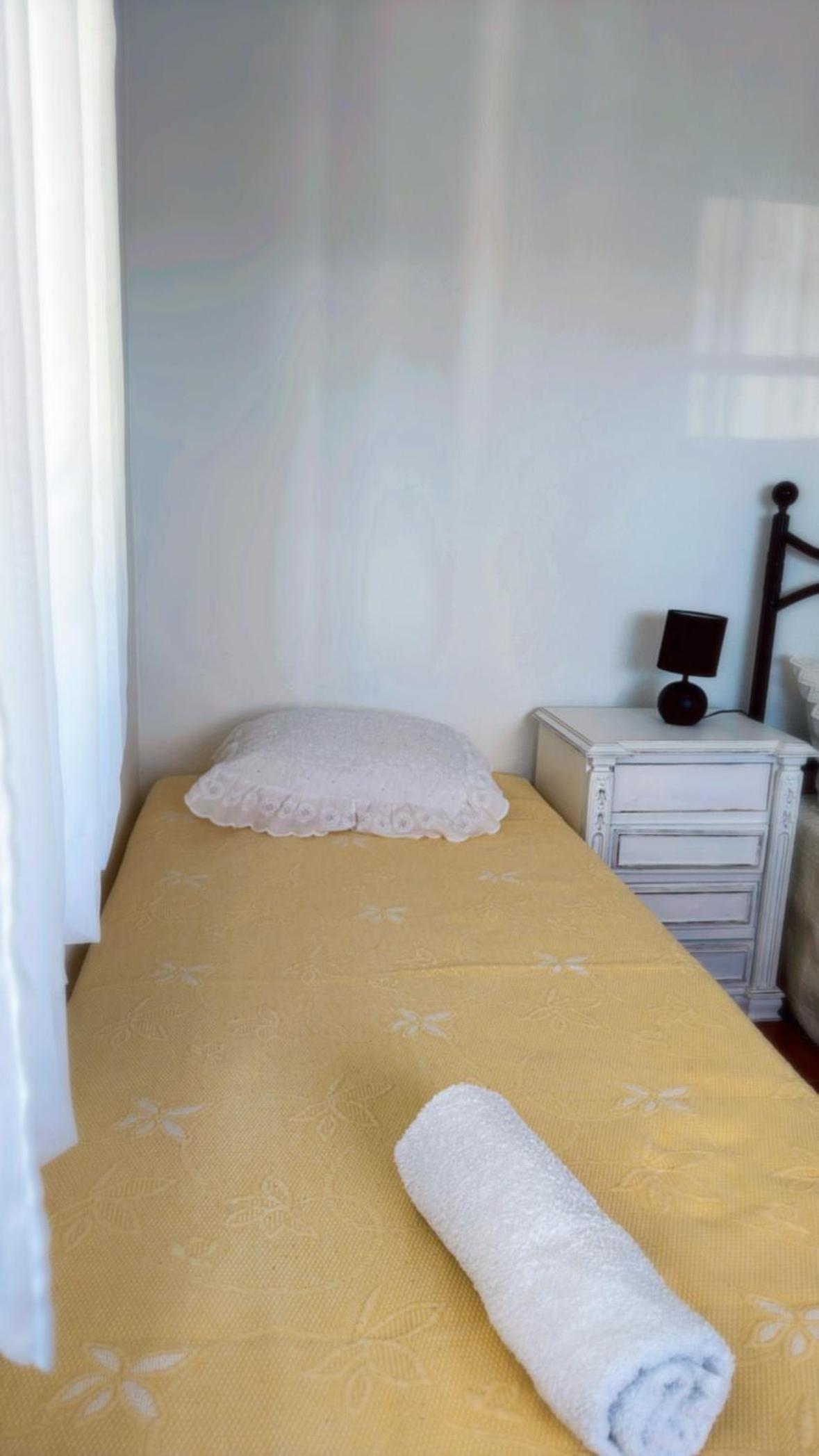 Standard Triple Room - Photo 2