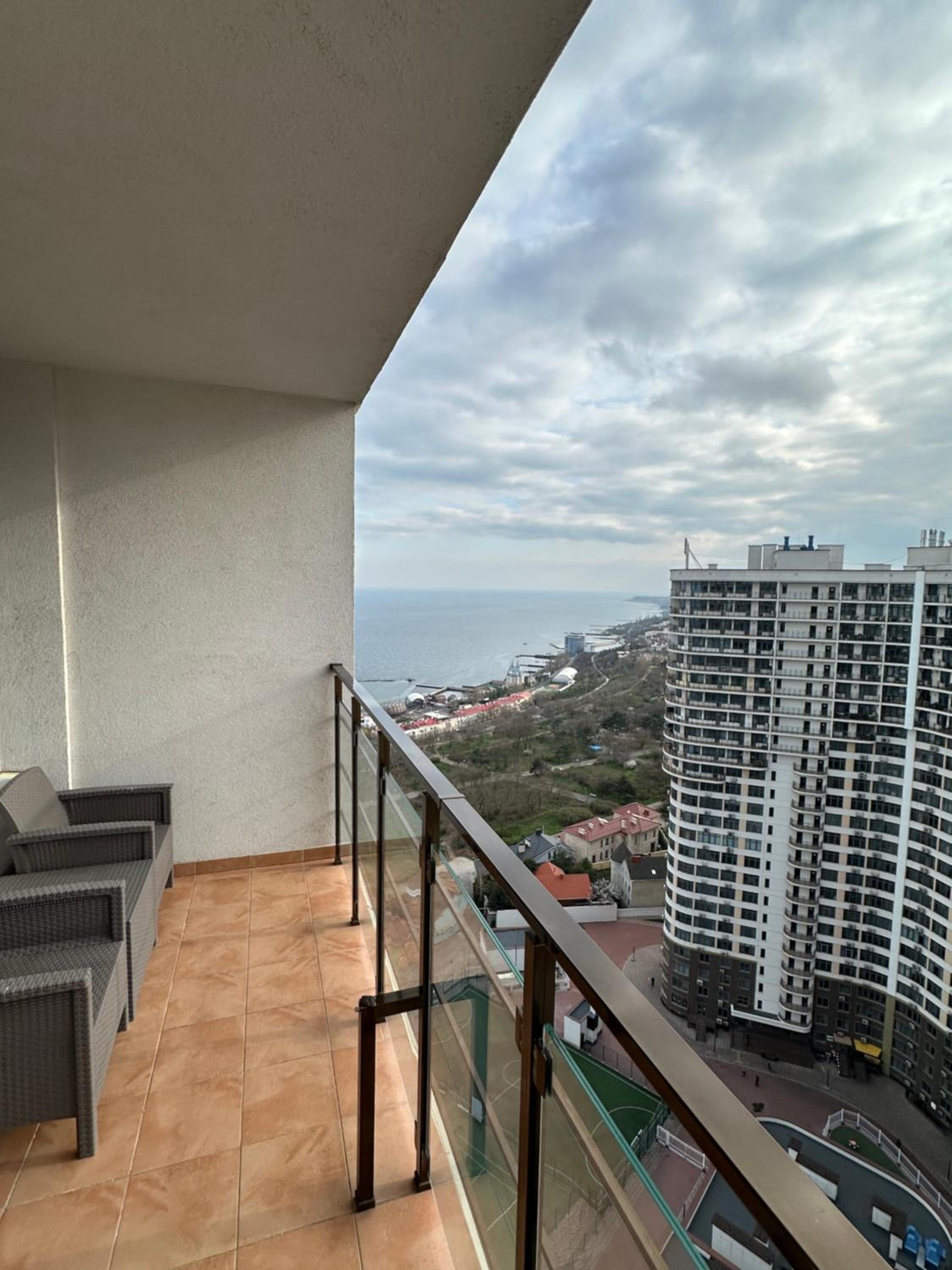 Deluxe Double Room with Side Sea View photo 2
