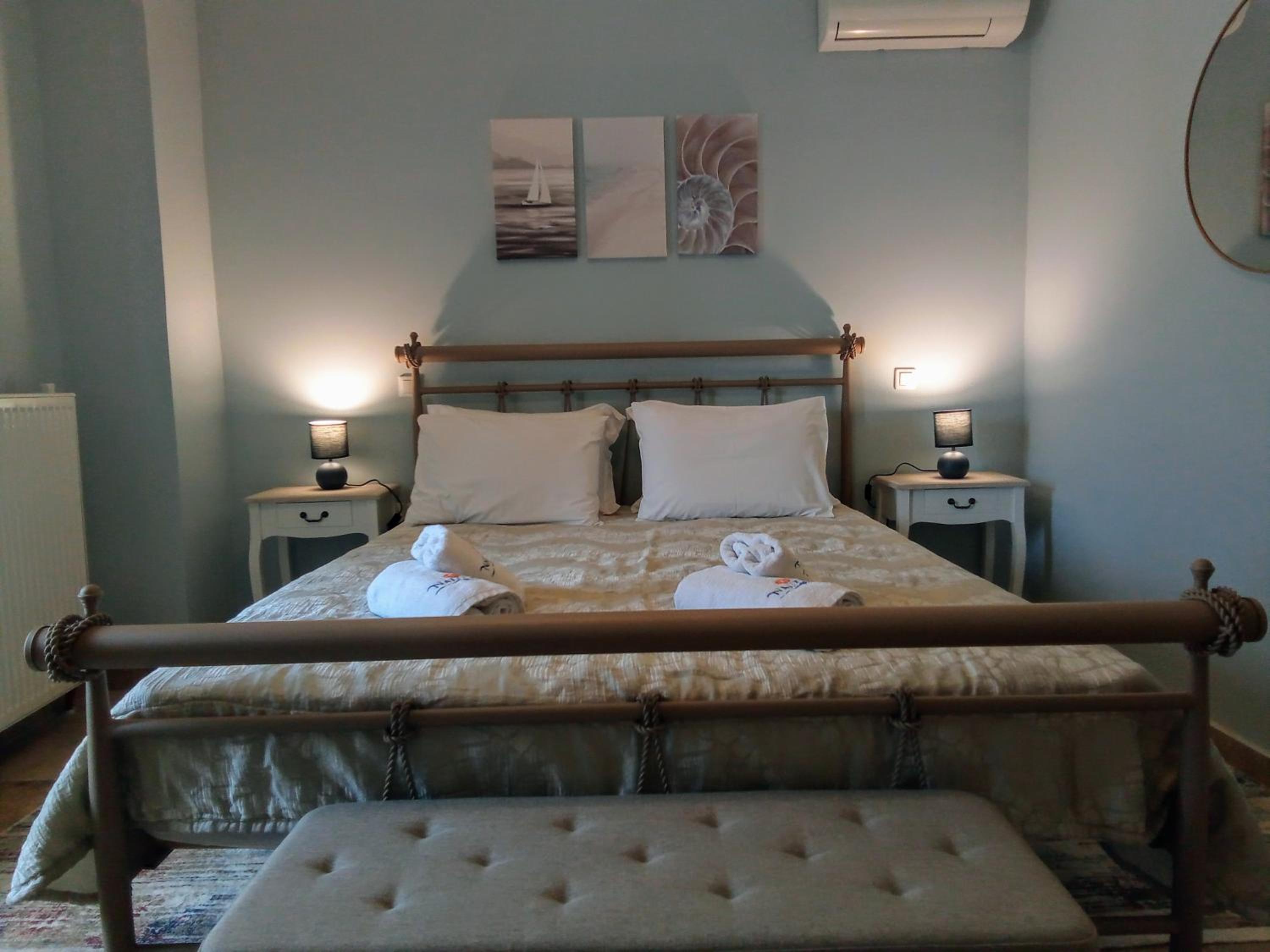 Duplex Suite - Photo 1