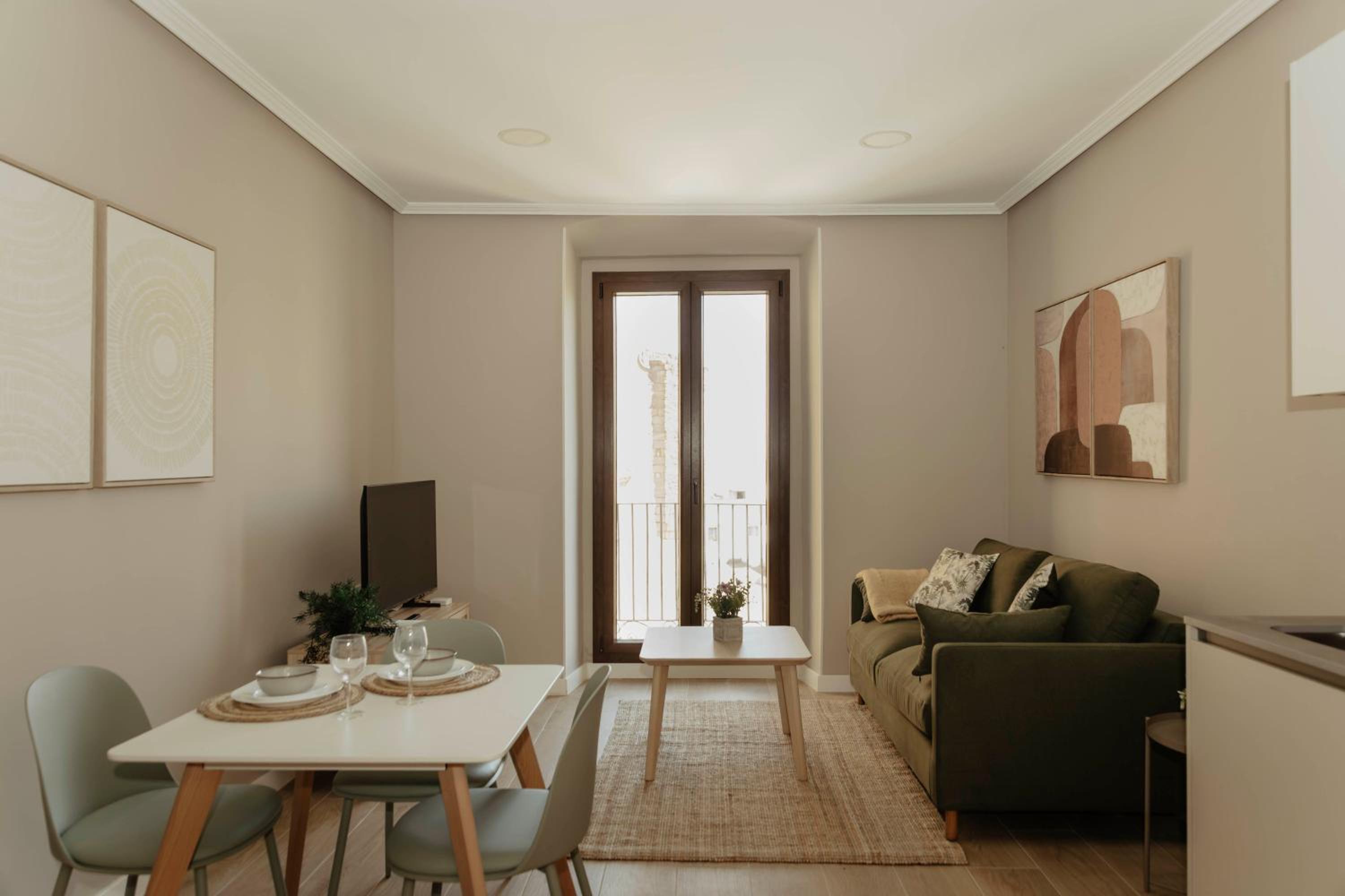 Two-Bedroom Deluxe Apartment with balconies