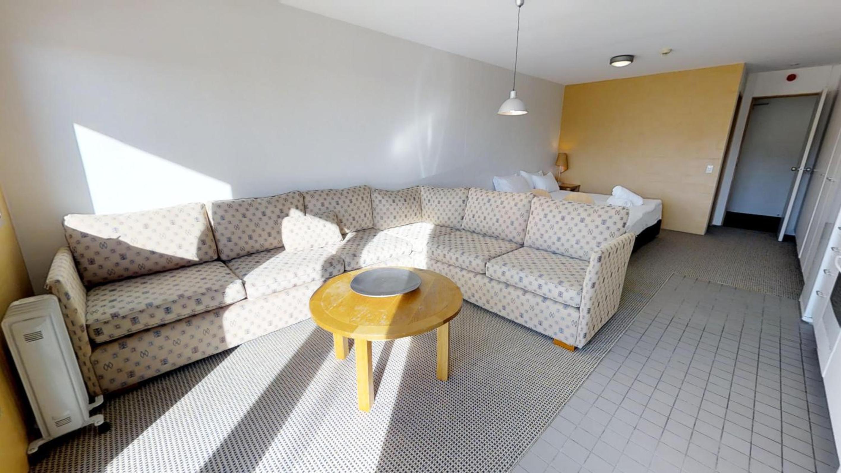 Studio (Sleeps 2) photo 2