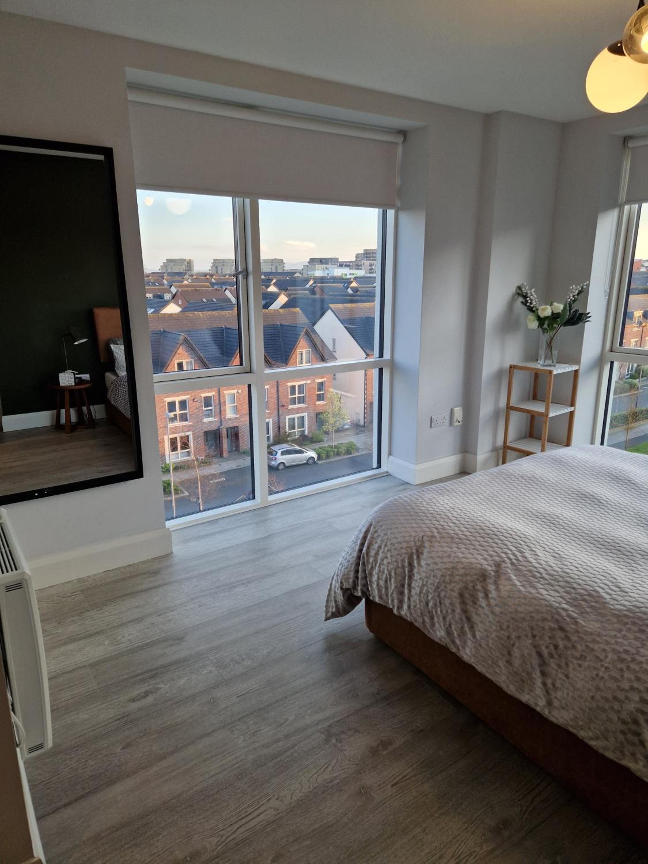 Two-Bedroom Apartment with Balcony photo 2