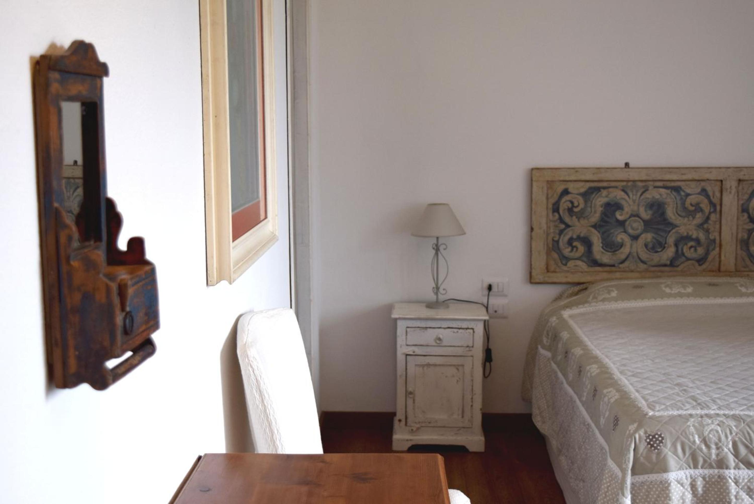 Triple Room - Photo 9