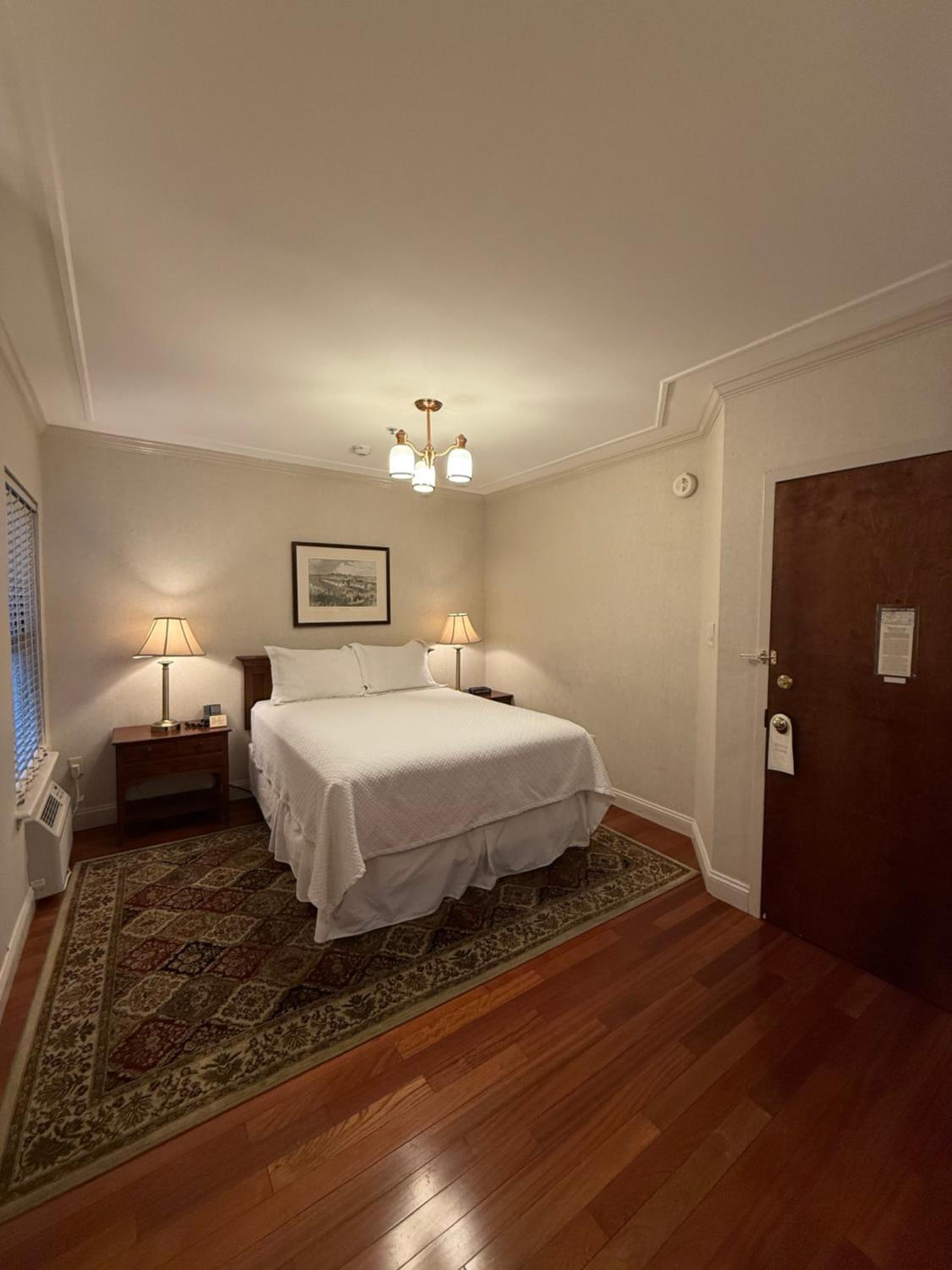 Standard Queen Room - Photo 2