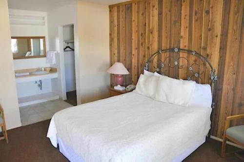 Standard Queen Room - Photo 2