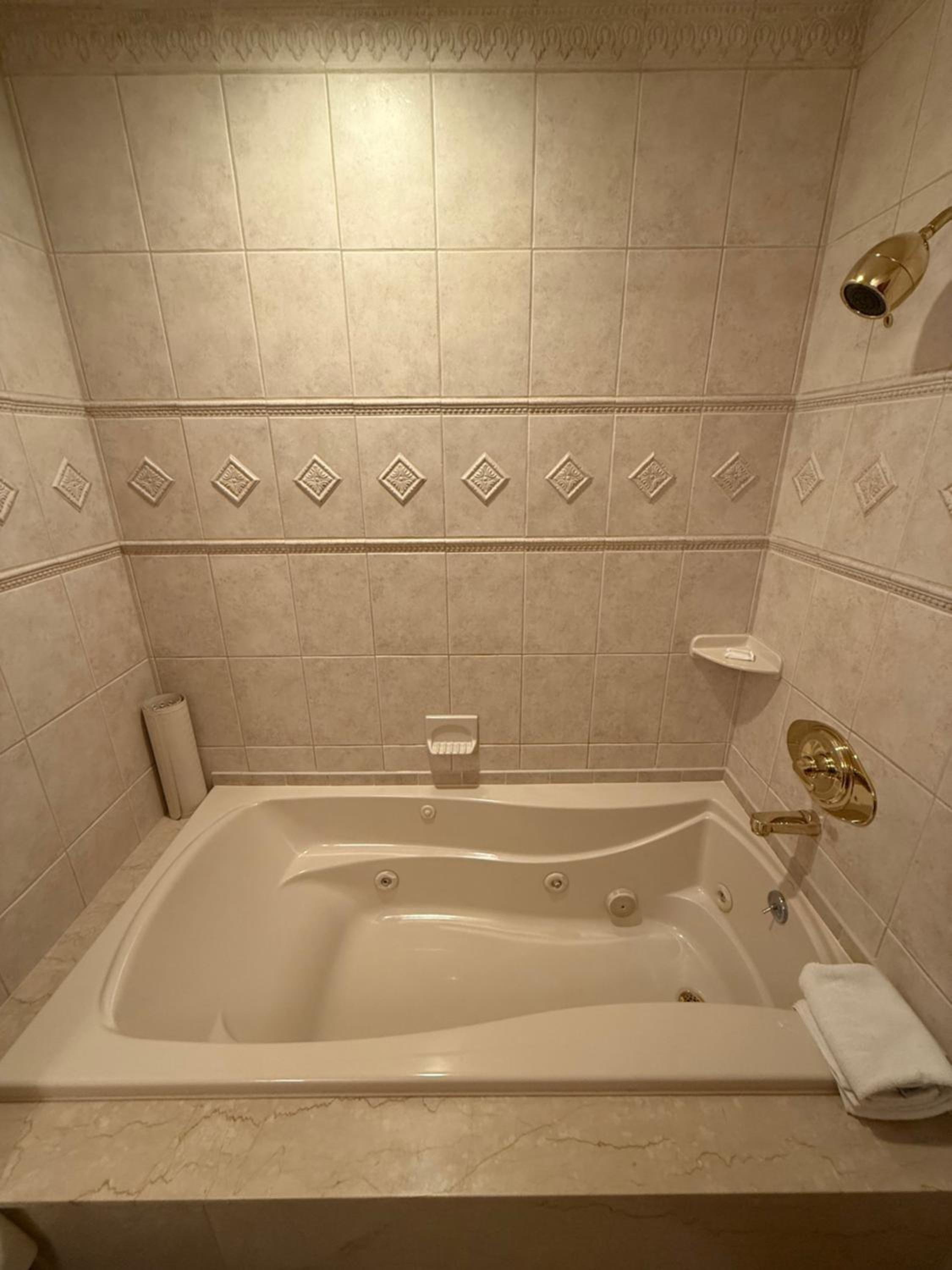 Deluxe King Room - Photo 3