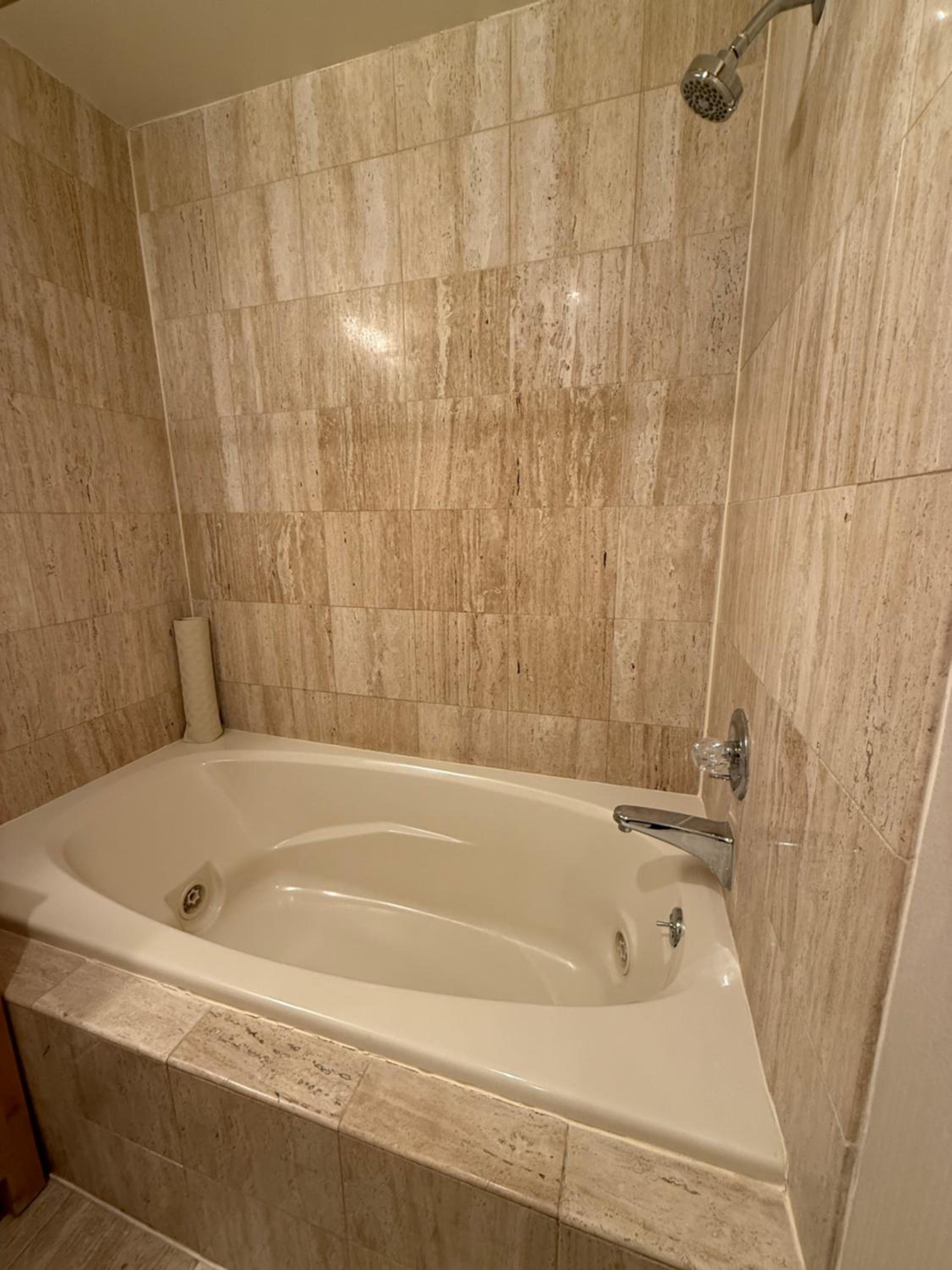 Superior King Room - Photo 4