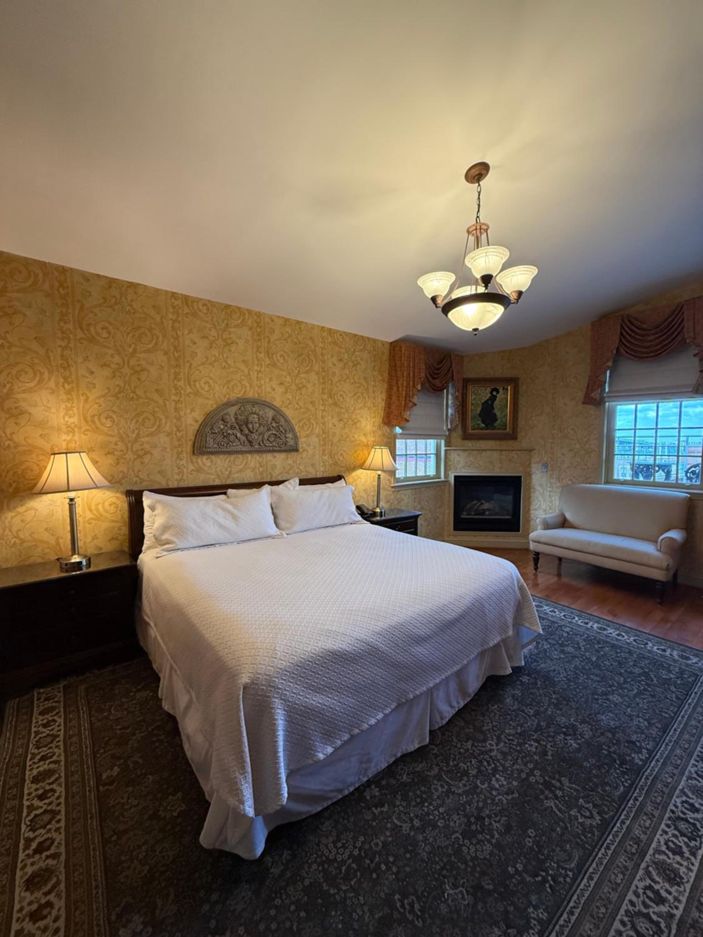 Deluxe Double Room with Balcony - Photo 1