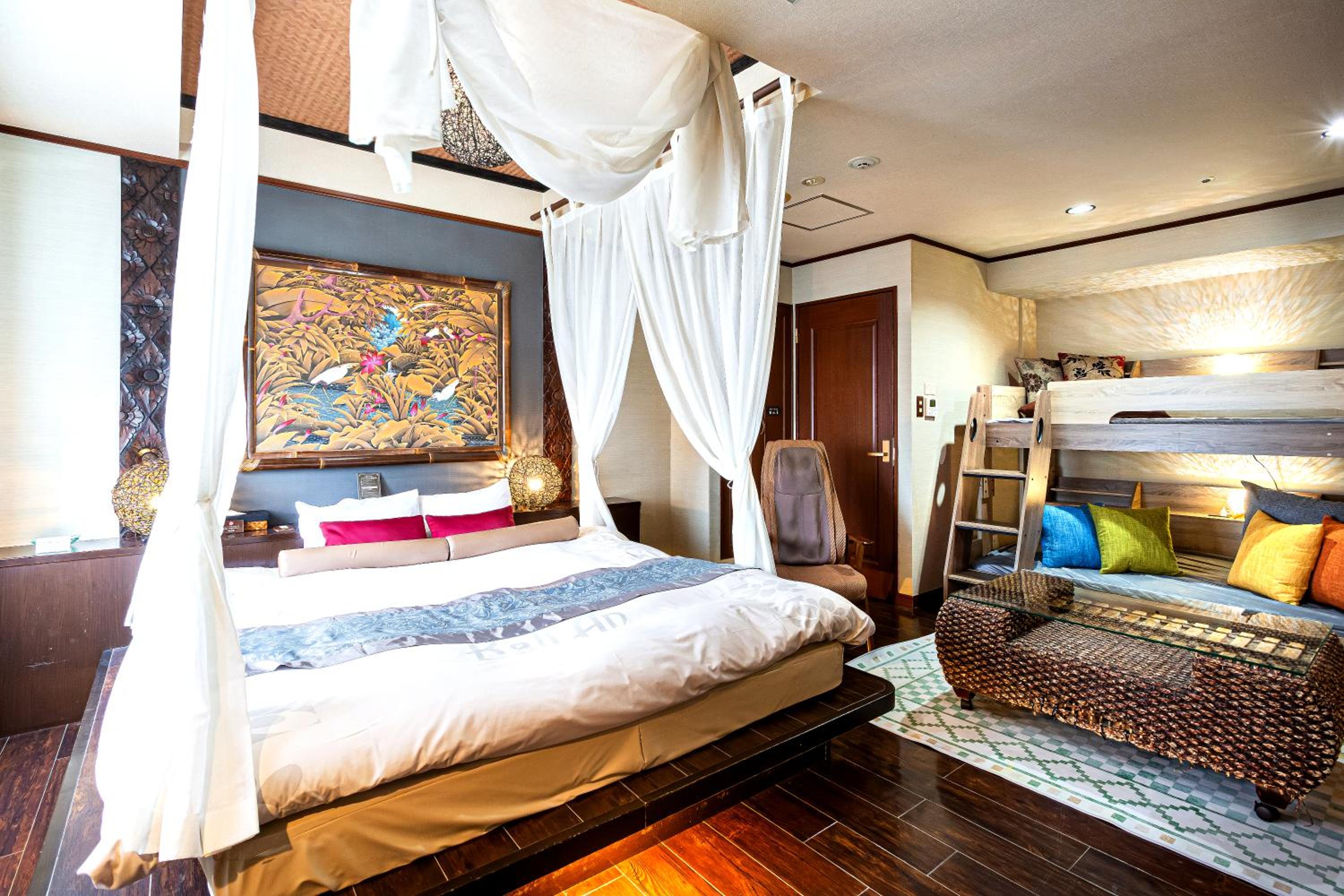 Royal Room with Stone Sauna (with Bunk Beds) - Photo 6