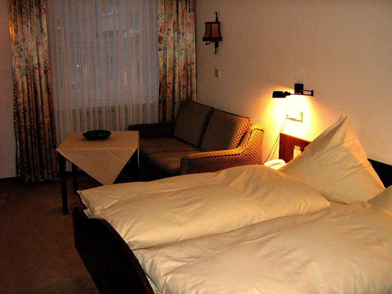 Double Room - Photo 8