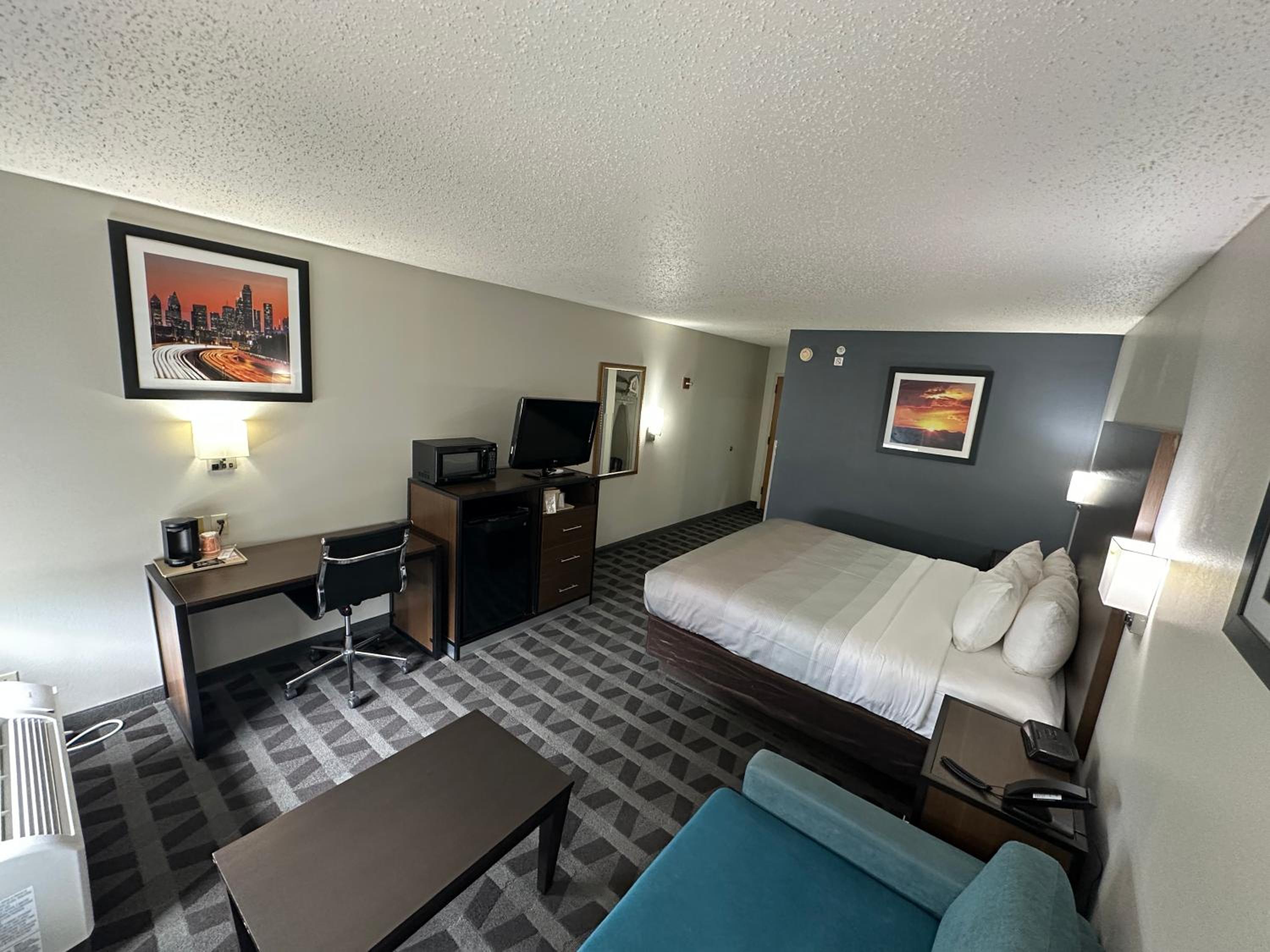 King Room - Accessible/Non-Smoking - Photo 1