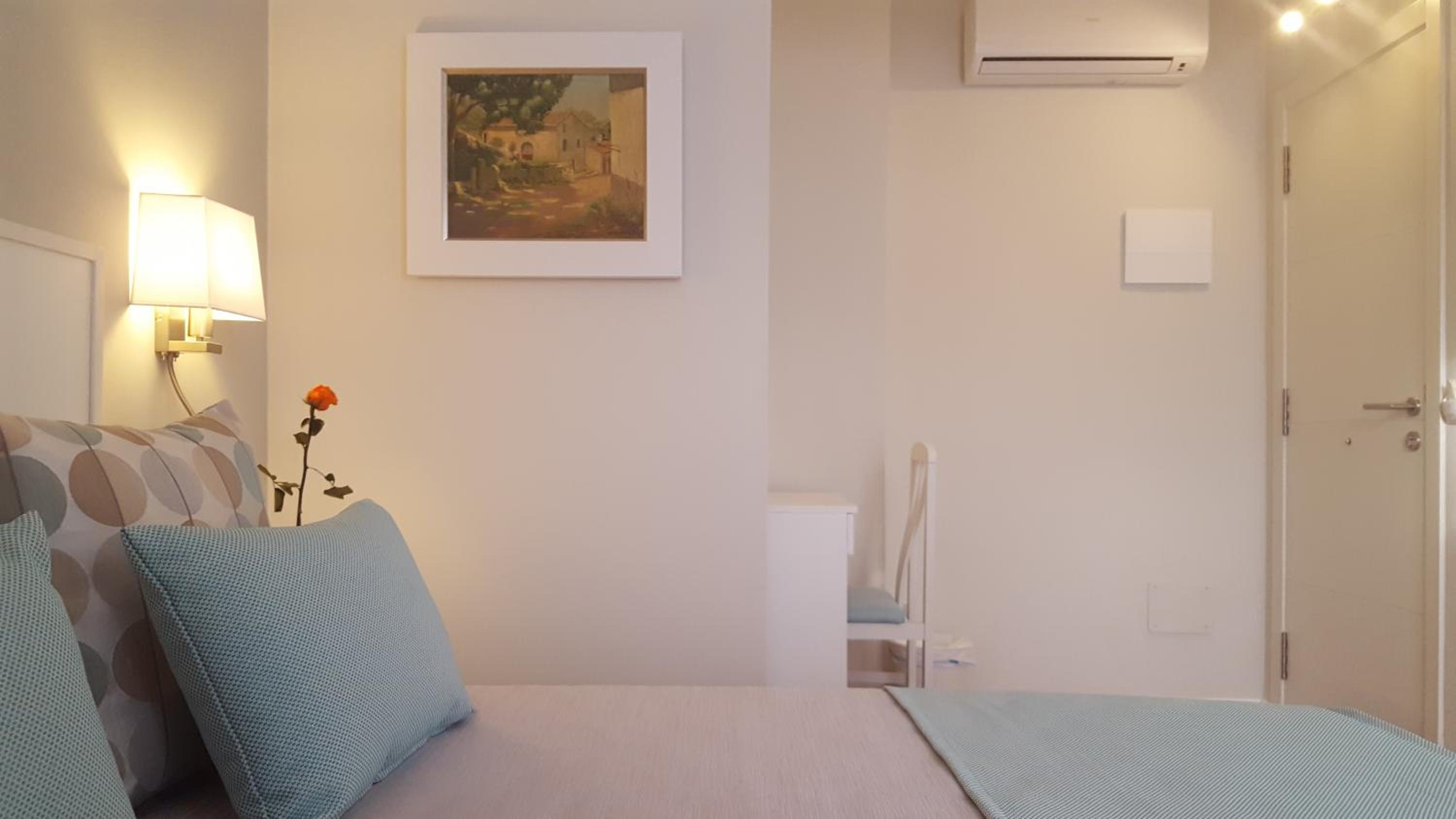 Small Double Room photo 3