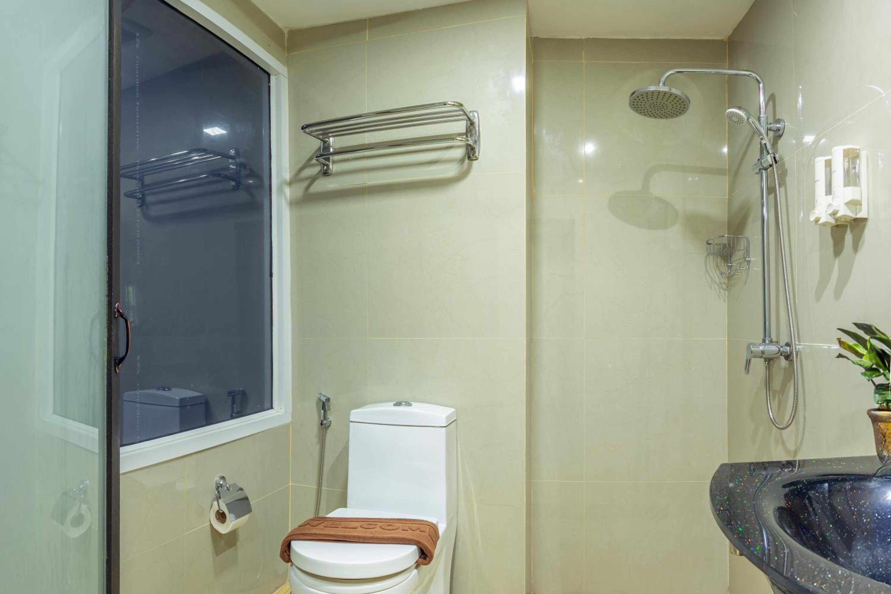 Superior Twin Room with Garden View