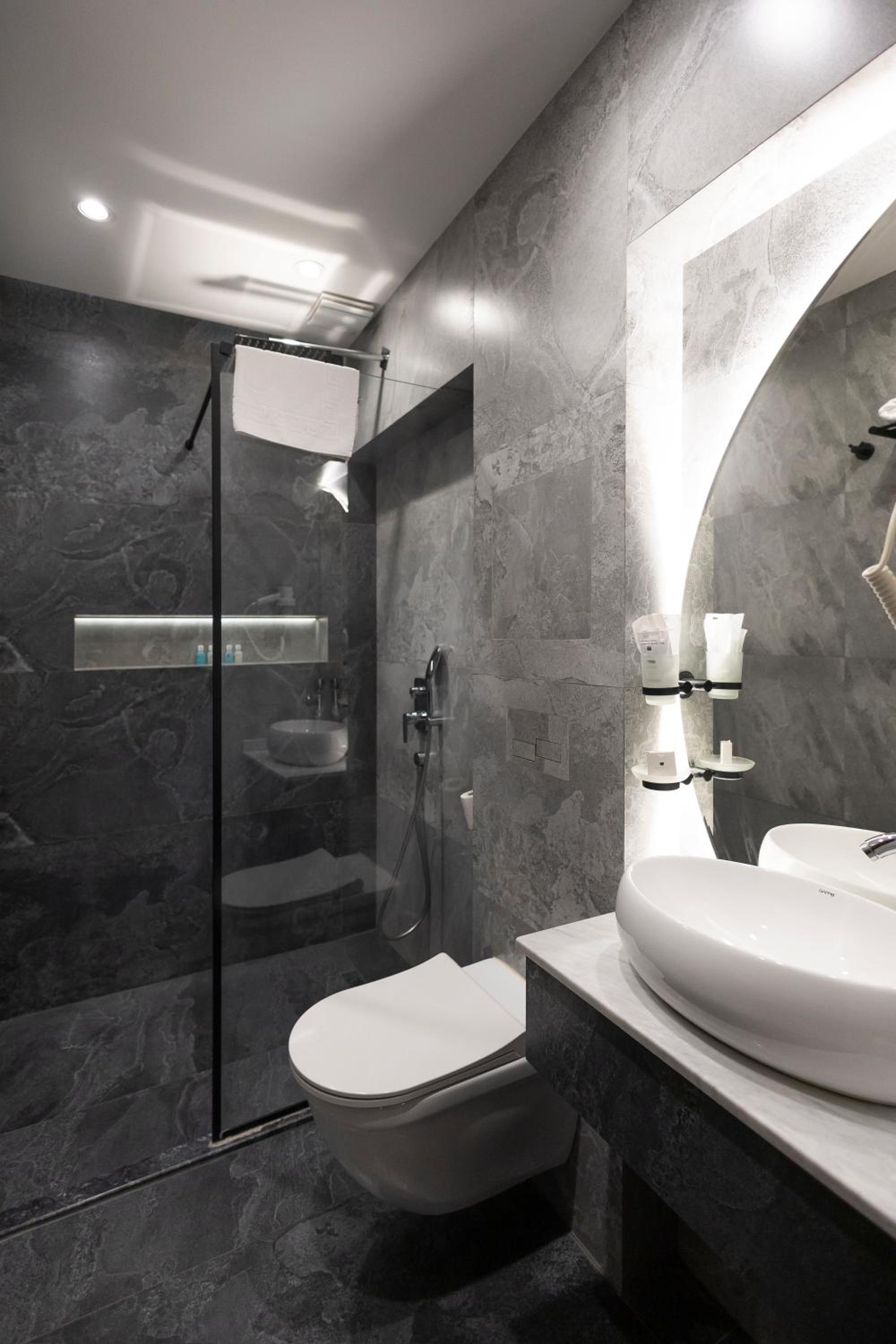 Junior Suite with Balcony photo 3