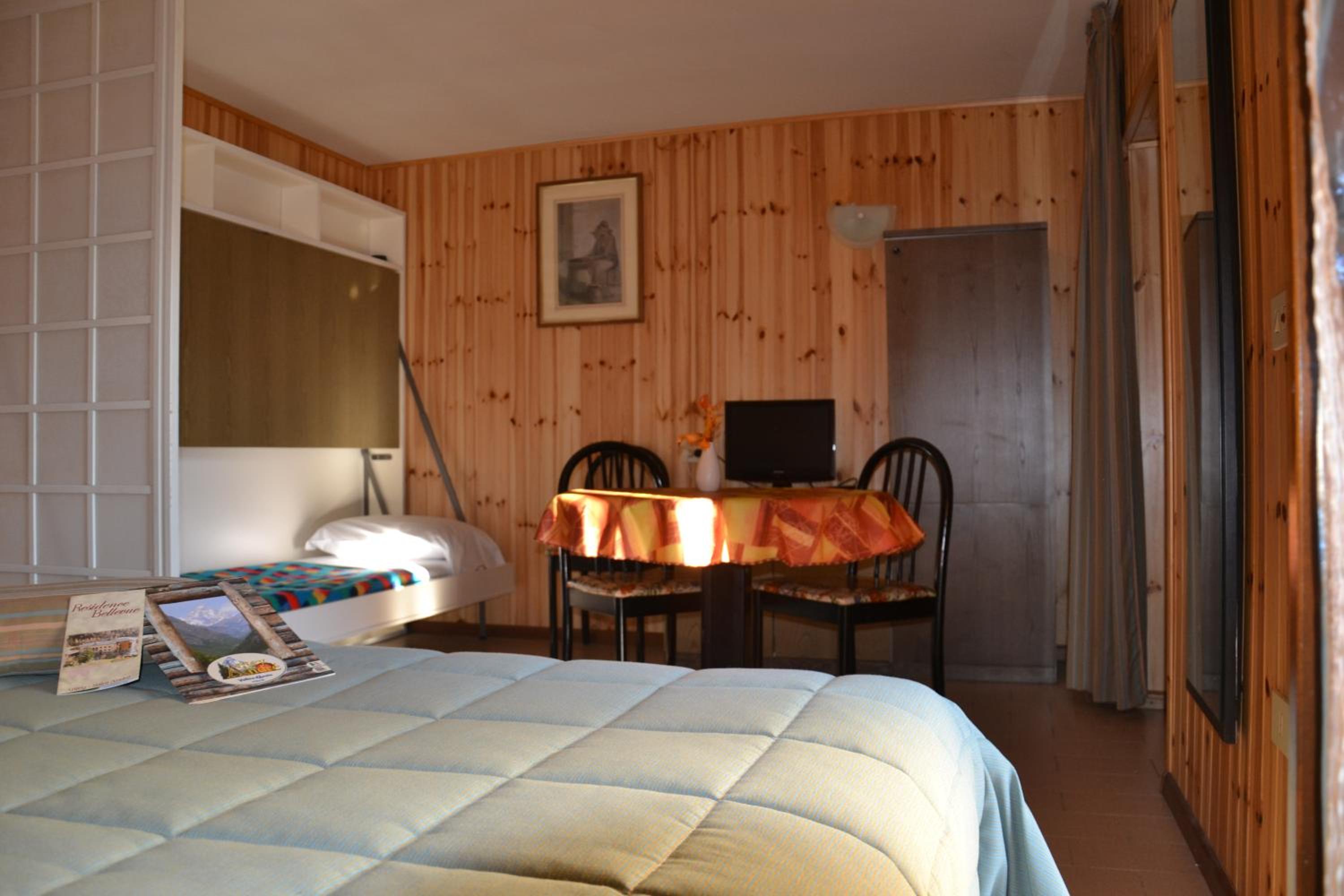 Studio (3 Adults) photo 2