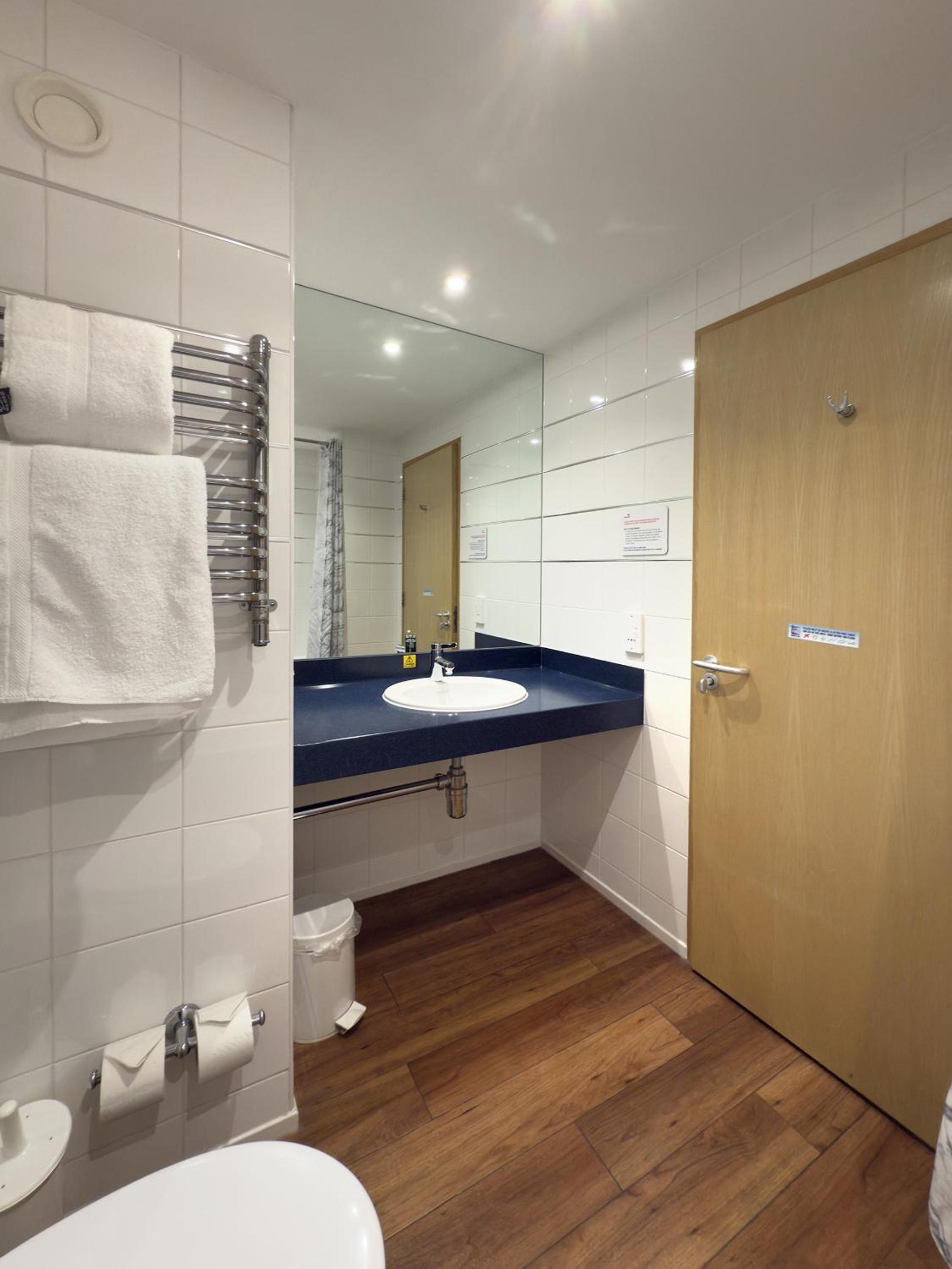 Double Room with Sea View - Photo 4