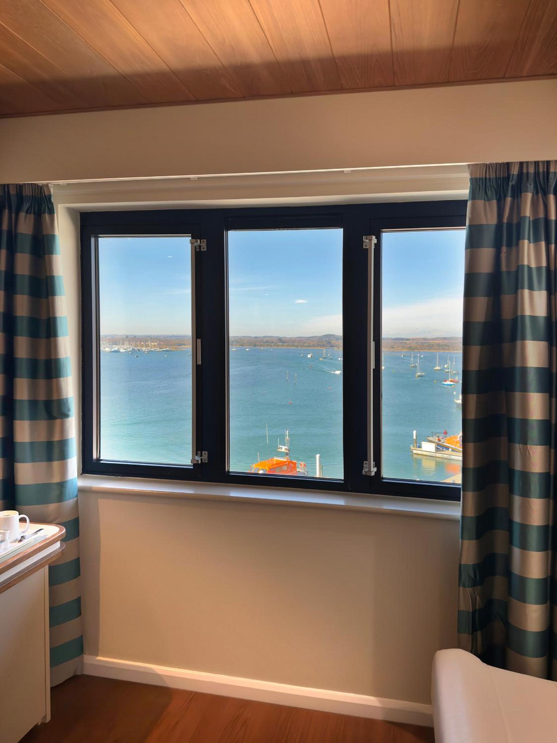 Double Room with Sea View - Photo 2