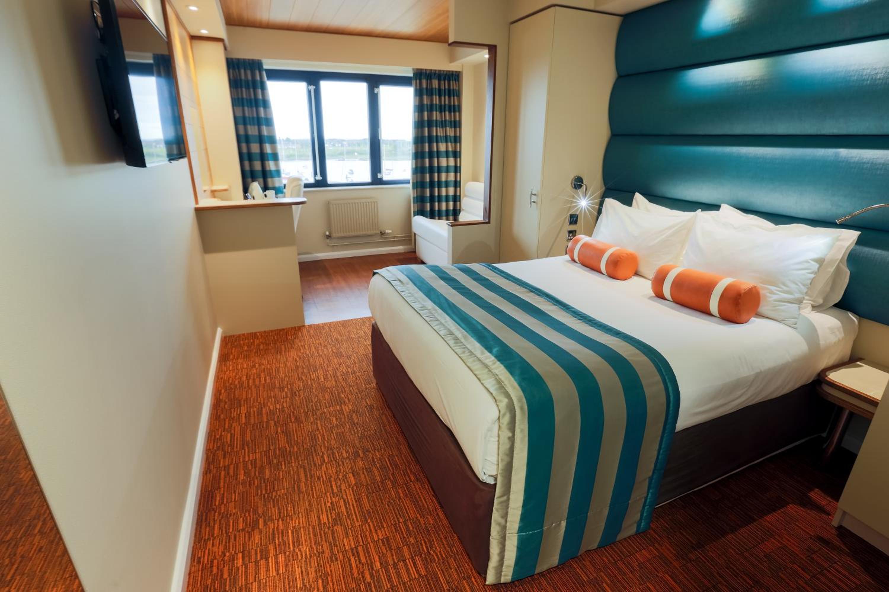 Double Room with Sea View - Photo 6
