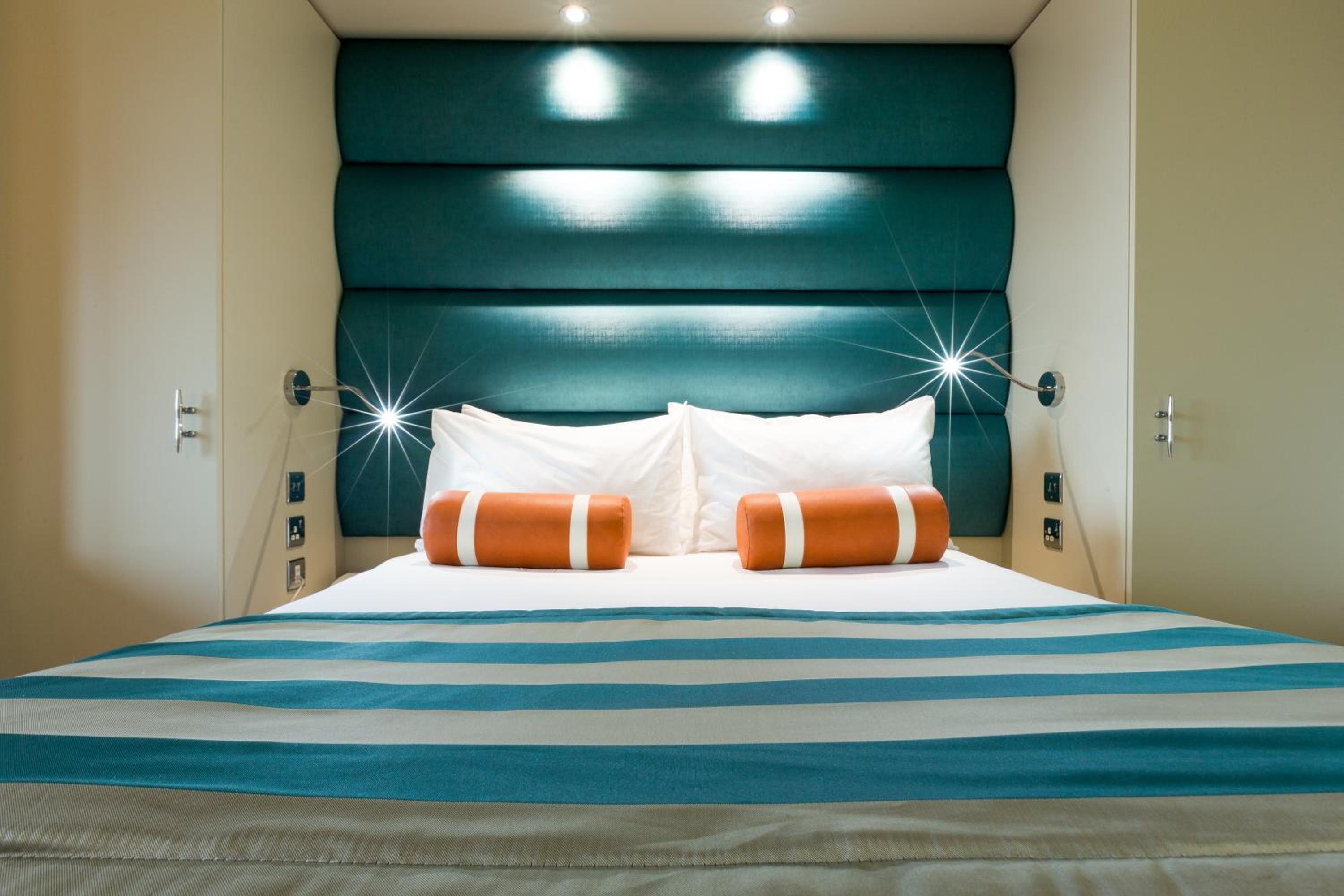 Double Room with Sea View - Photo 7