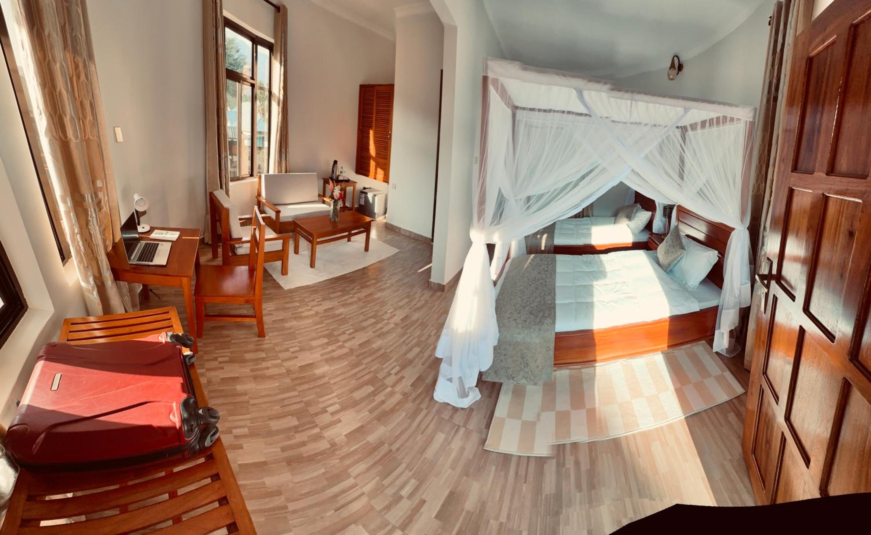Deluxe Double or Twin Room photo 2