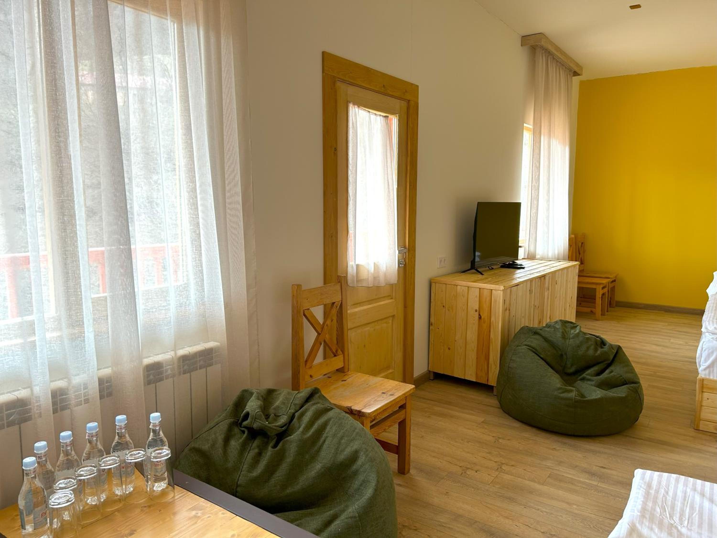 Suite with Balcony photo 3