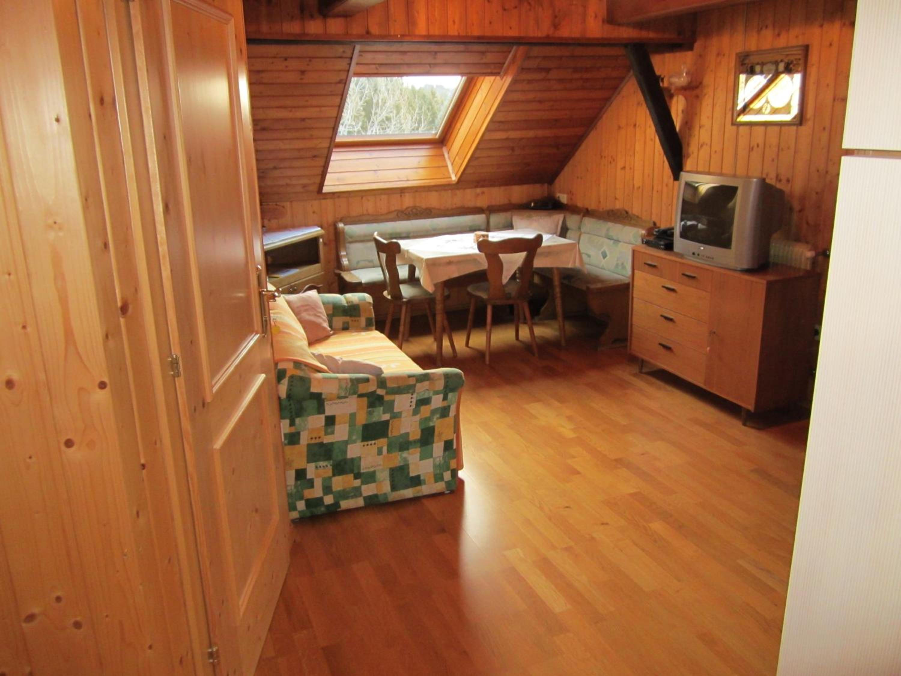 Two-Bedroom Apartment B photo 1