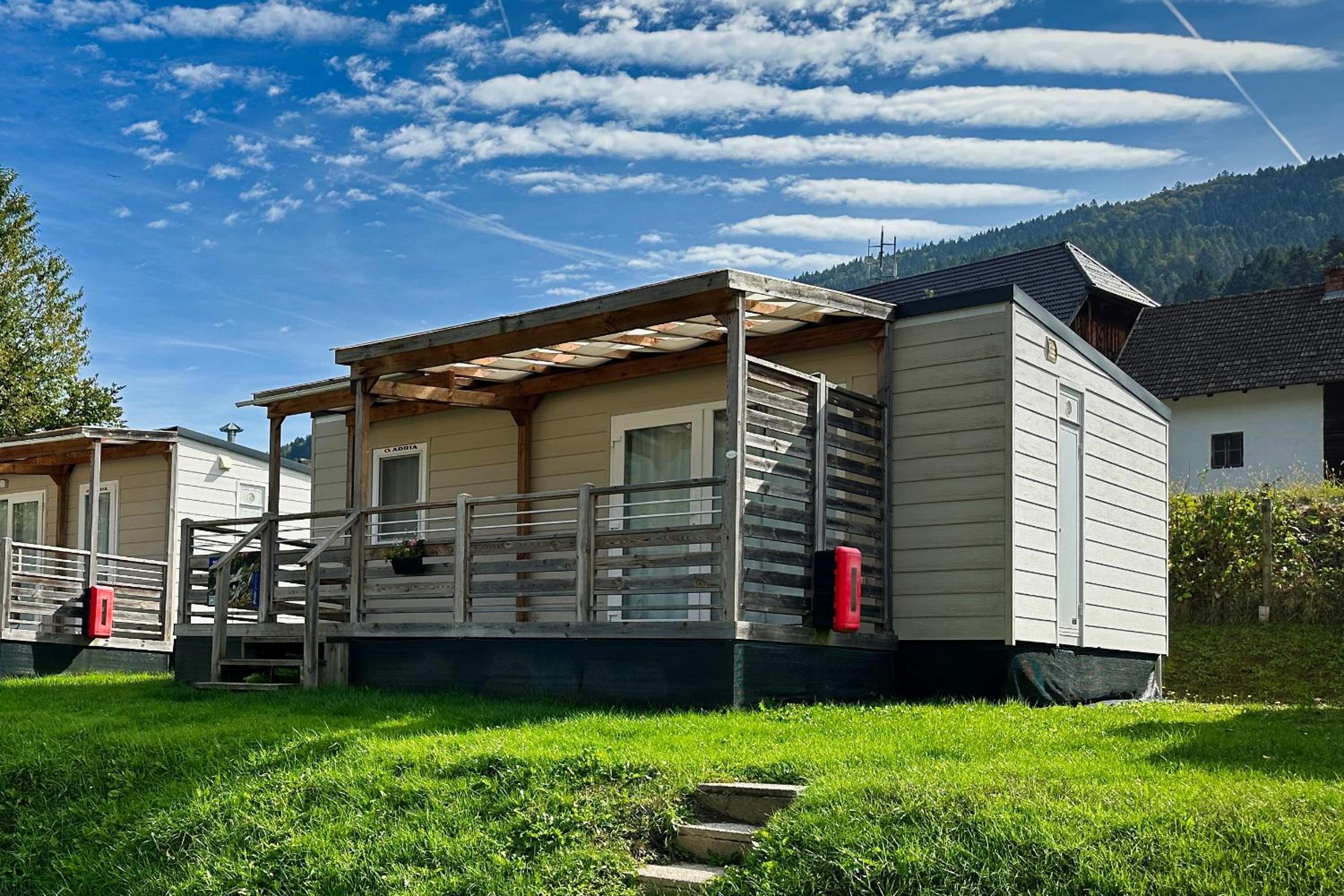 Mobile Home photo 3