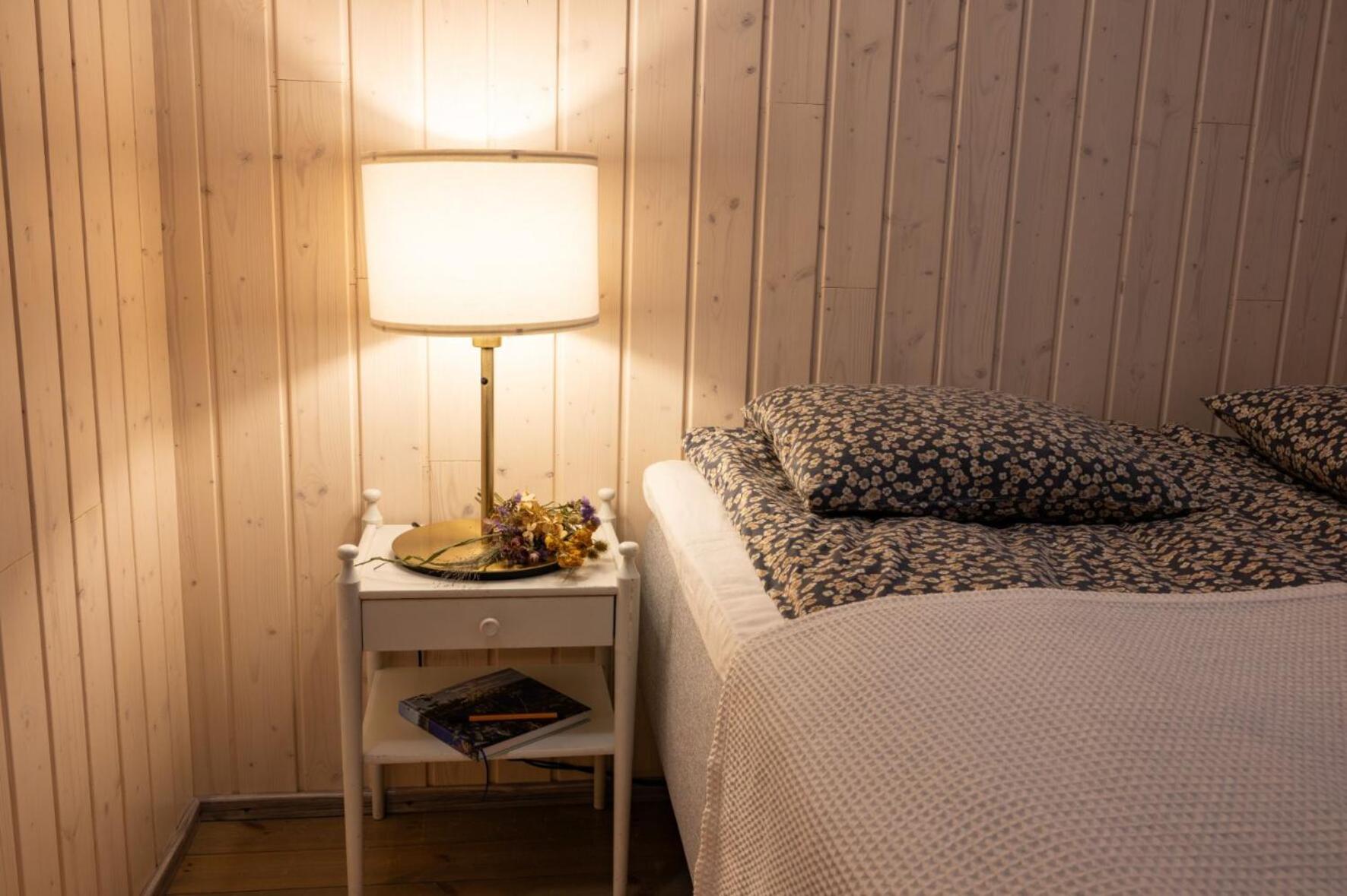 Double or Twin Room with Shared Bathroom photo 3