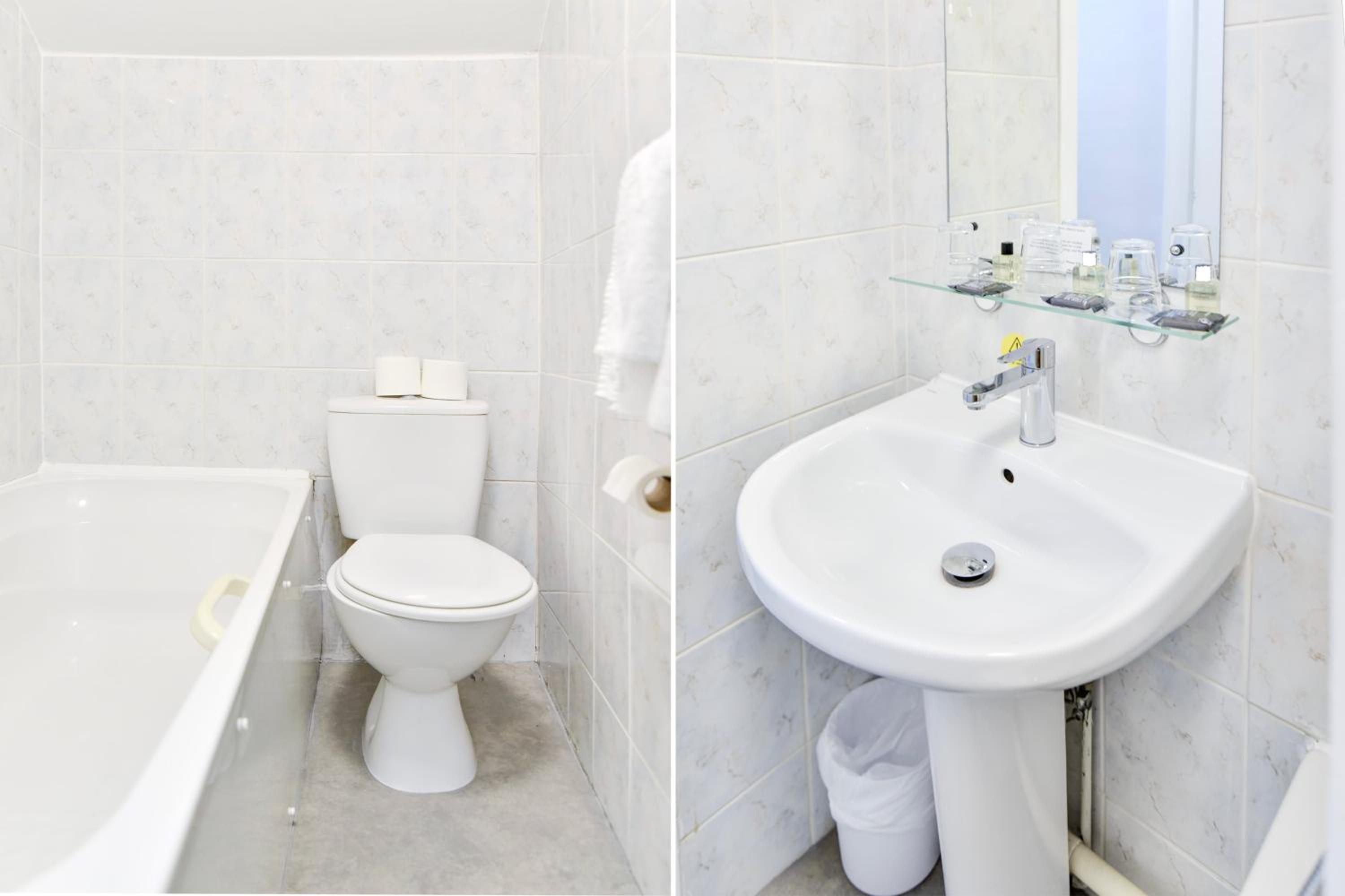 Twin Room - Disability Access photo 1